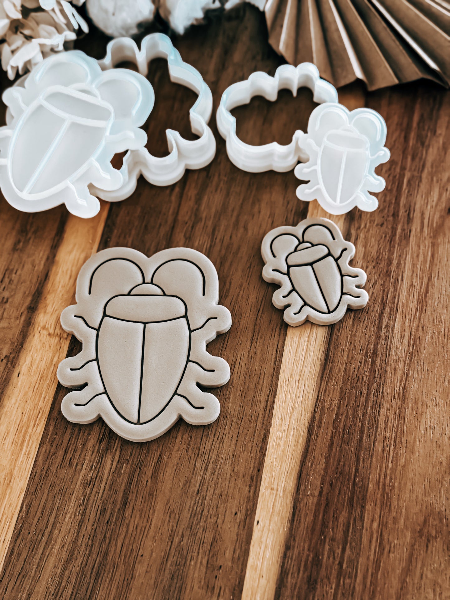 Mini Cockroach Stamp and Cutter - Perfect for Fondant & Sugar Cookies