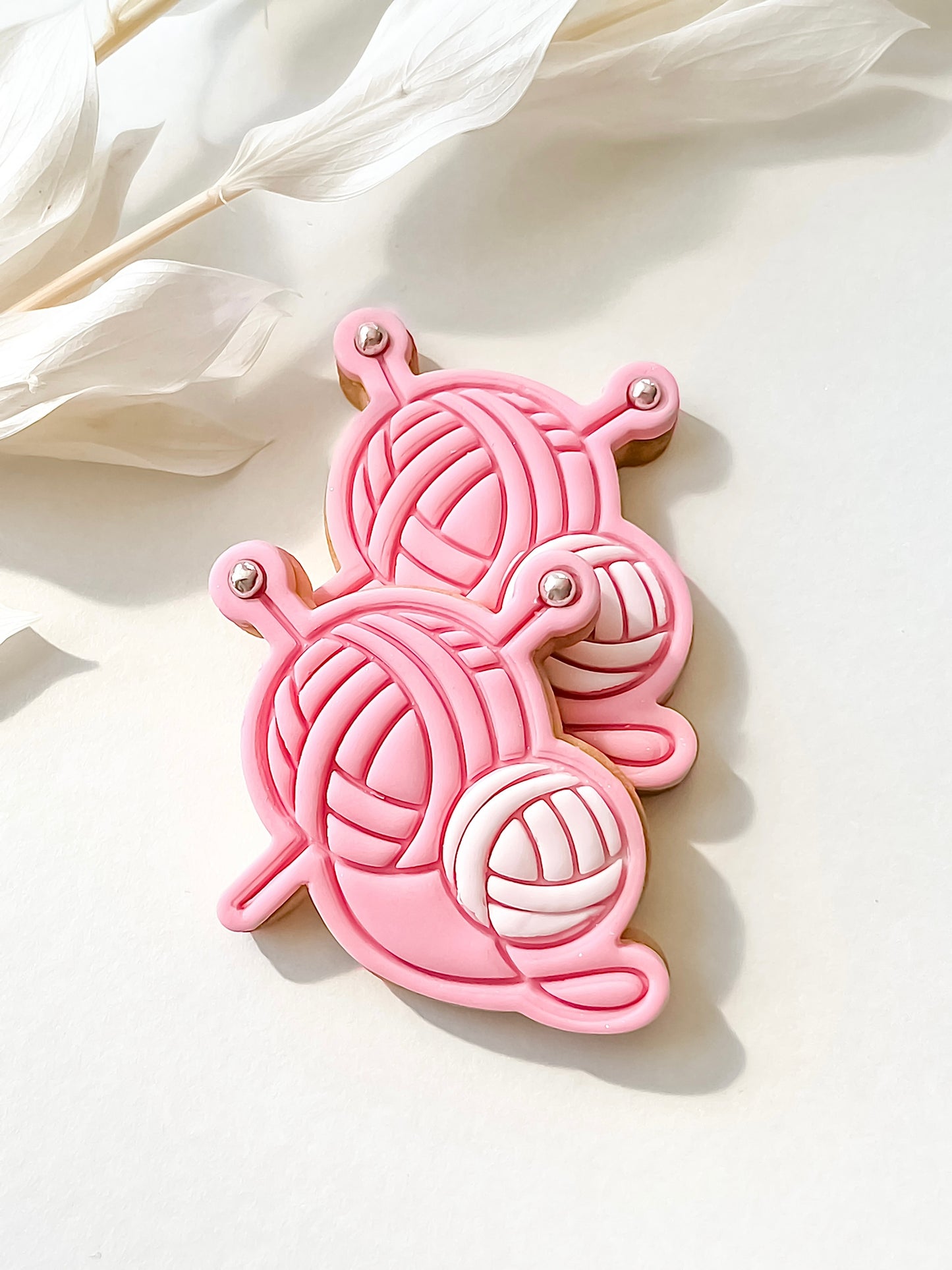 Needles & Yarn - Cookie Stamp & Cutter - Perfect for Fondant and Sugar Cookies