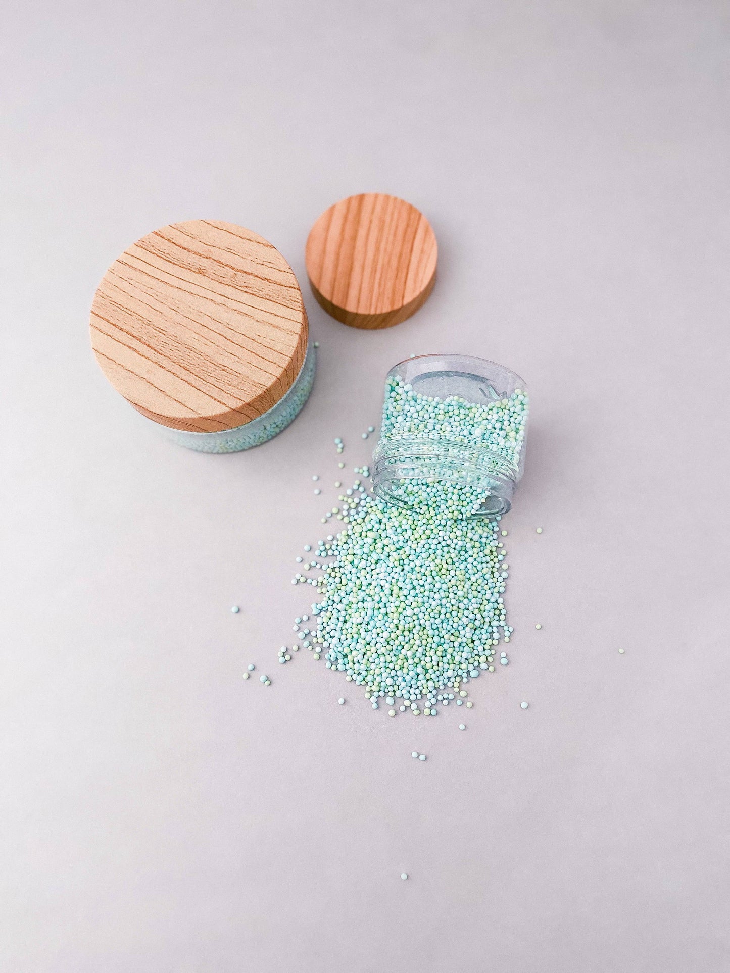 Aquamarine Nonpareils – Edible Sprinkles for Cakes, Cookies & Cupcakes