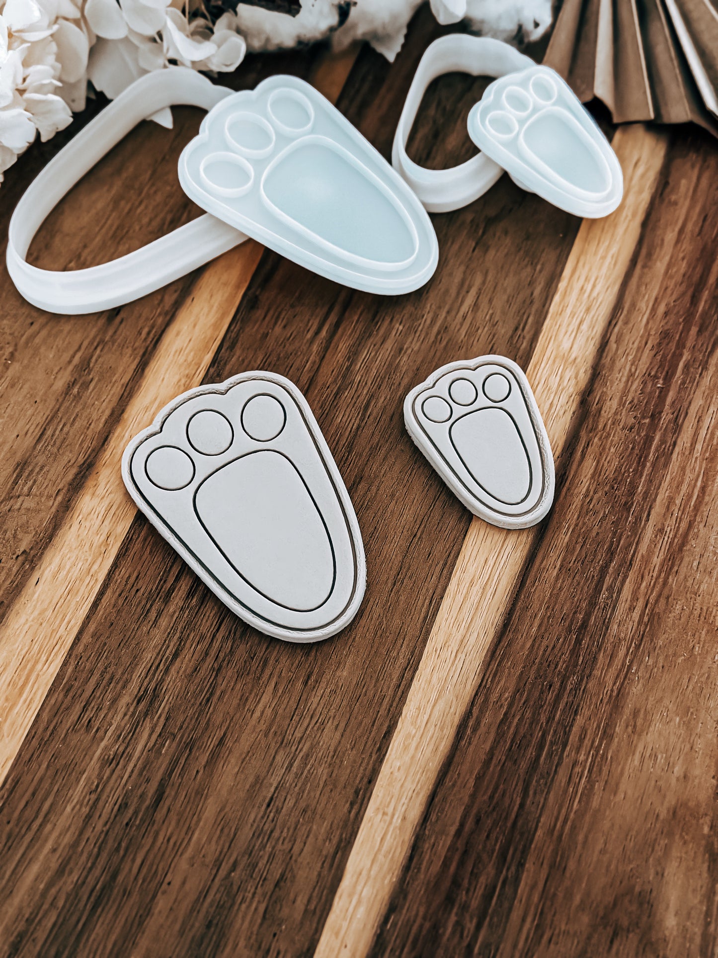 Mini Bunny Foot (Long) - Cookie Stamp and Cutter - Ideal for Fondant & Sugar Cookies