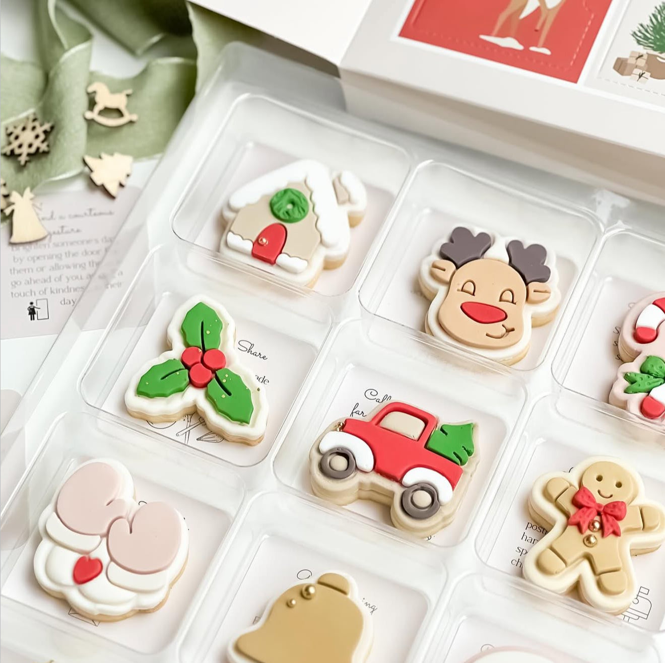 Mini Simple Gingerbread House - Cookie Stamp and Cutter