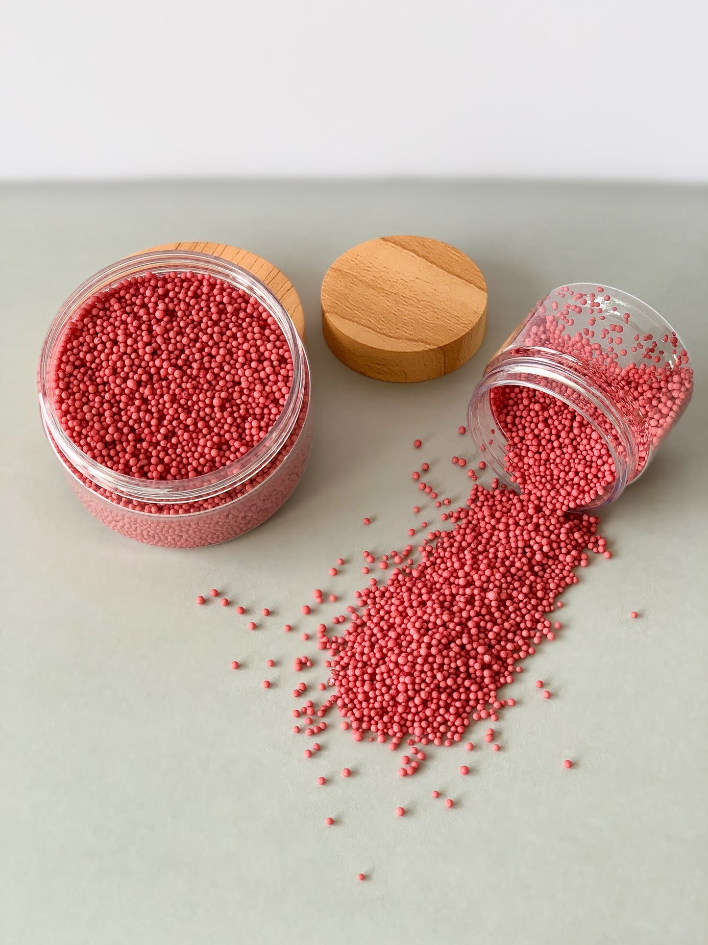 Holly Jolly Red – Edible Sprinkles for Cakes, Cookies & Cupcakes