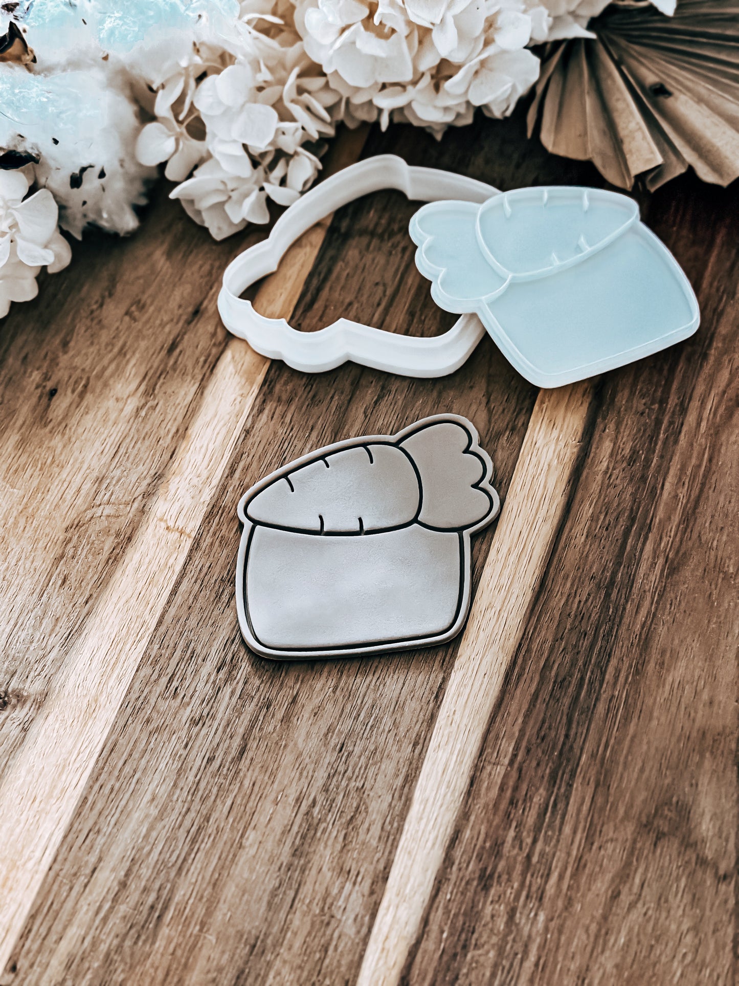 Carrot (Plaque) - Cookie Stamp and Cutter - Ideal for Fondant & Sugar Cookies