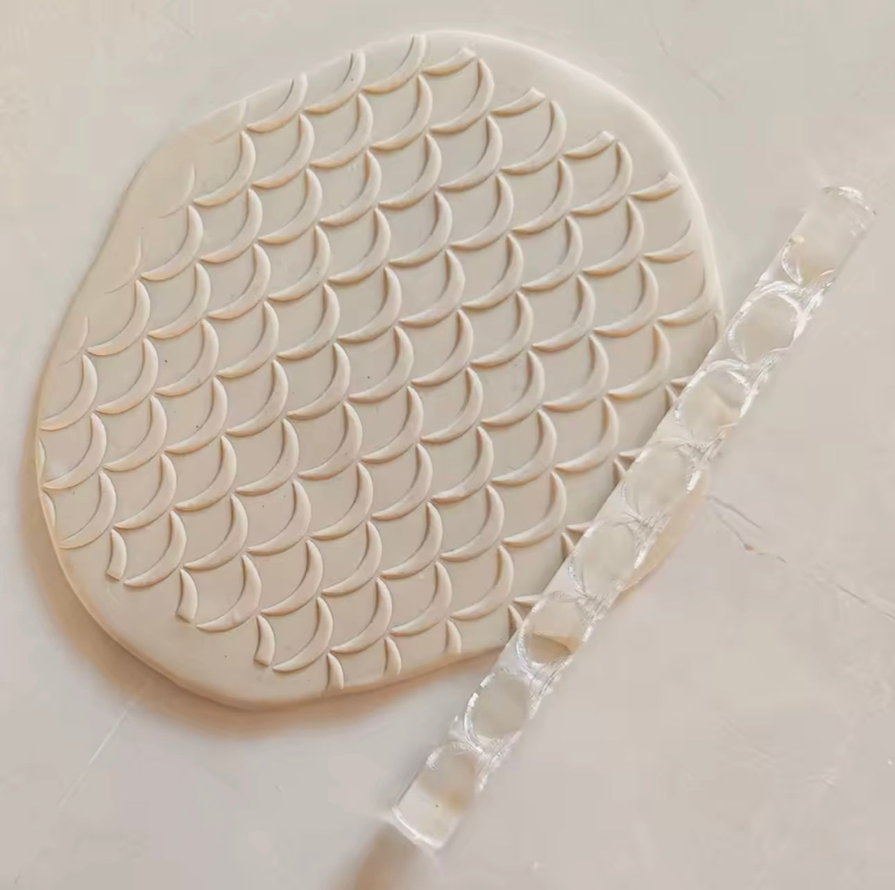 Repeating Fan Pattern - Acrylic Embossing Rolling Pin – Fondant, Cookie & Clay Texture Roller