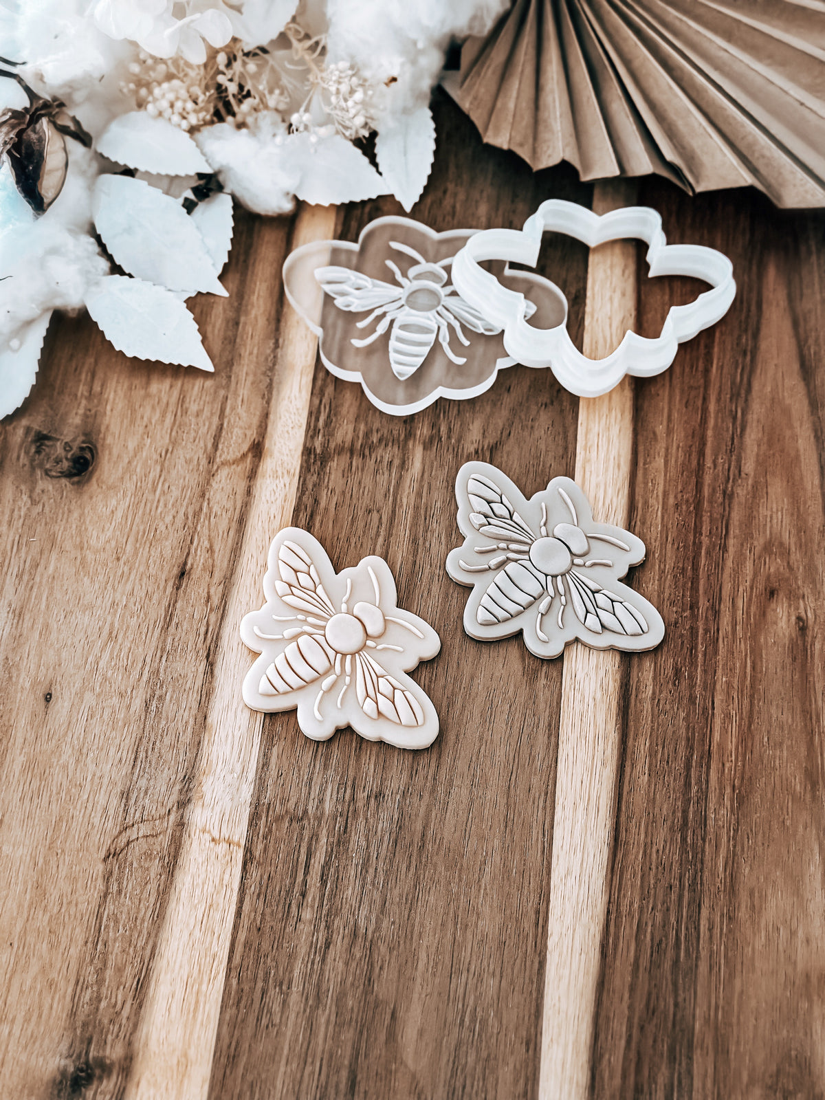 Detailed Bee 'UP' Cookie Stamp and Cutter - Ideal for Fondant & Sugar Cookies