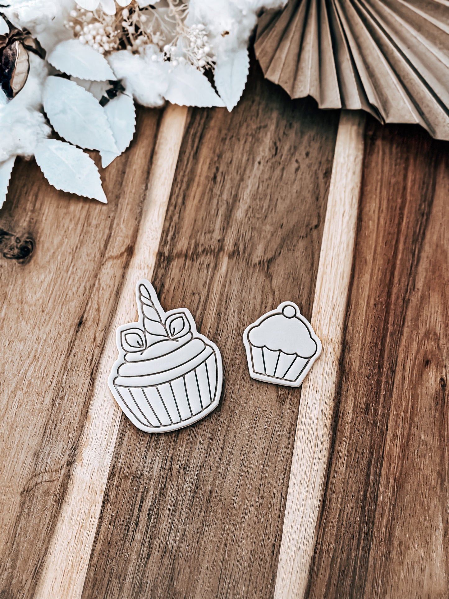 Unicorn Cupcake design stamped in fondant, view 5