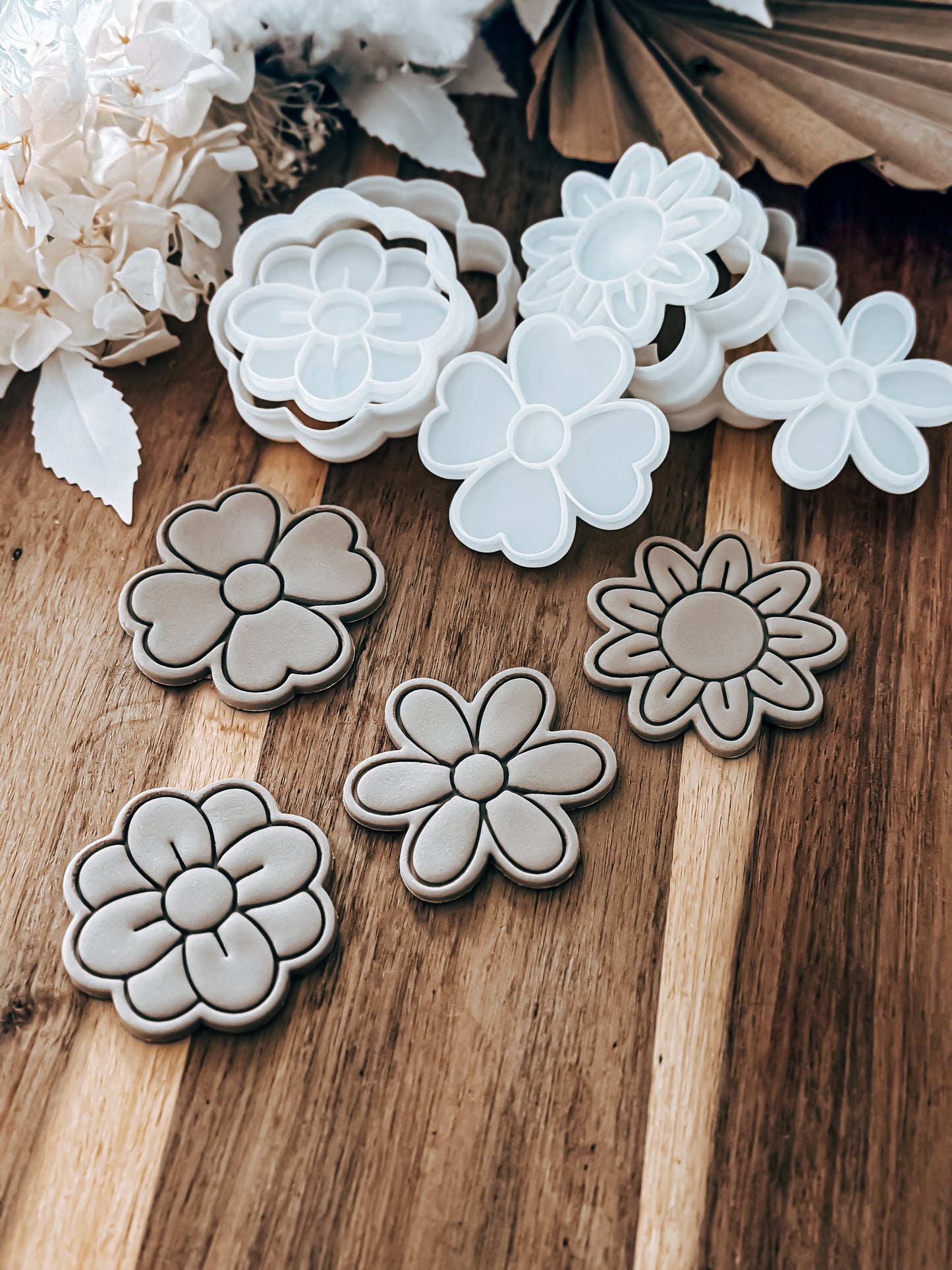 Mini Flower Set Stamp & Cutter - Perfect for Fondant & Sugar Cookies