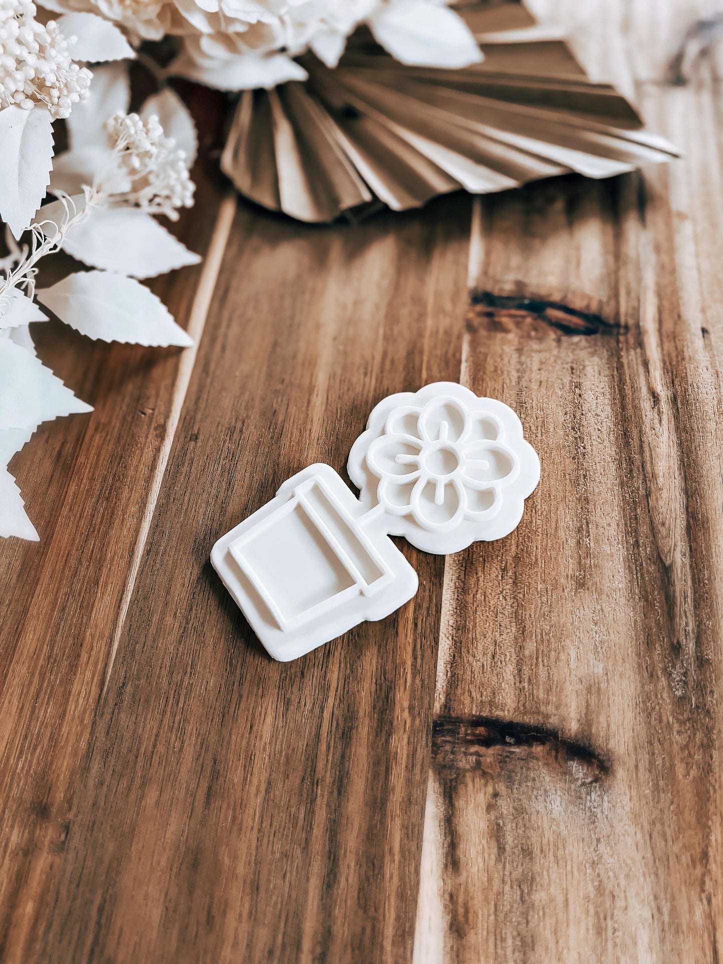 Mill Flower 'Up' Stamp & Cutter - Perfect for Fondant & Sugar Cookies