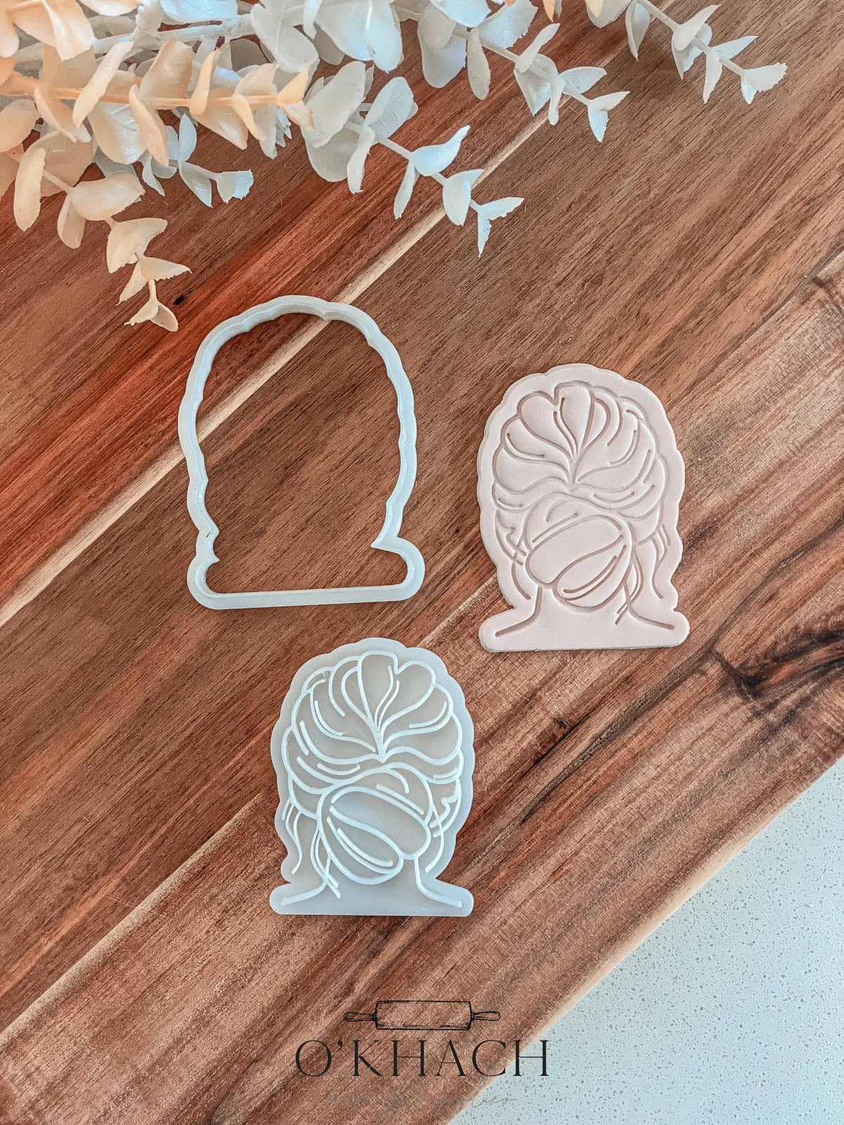 Bridal Bun Stamp & Cutter - Perfect for Fondant & Sugar Cookies