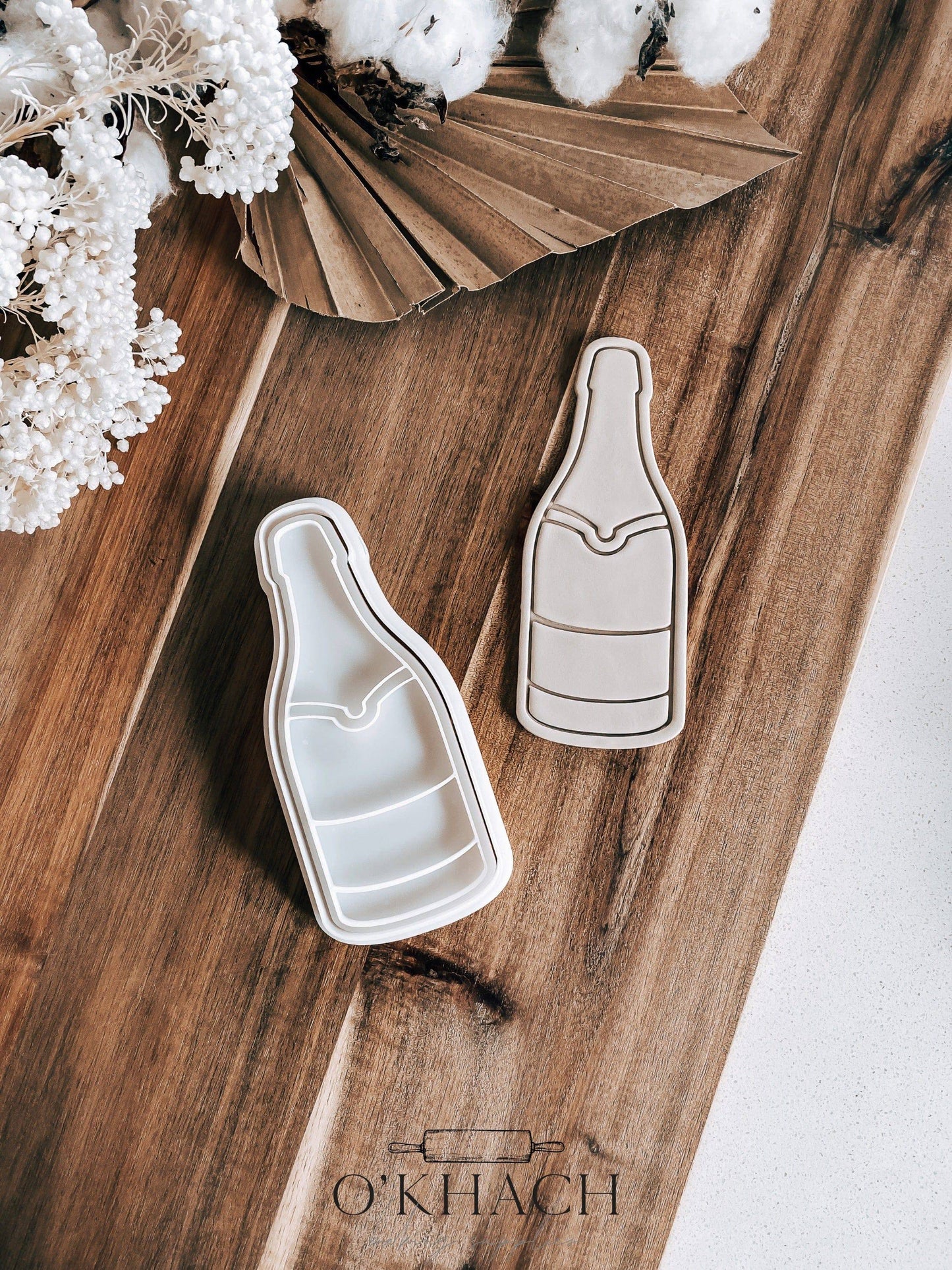 Champagne Bottle Stamp & Cutter - Perfect for Fondant & Sugar Cookies