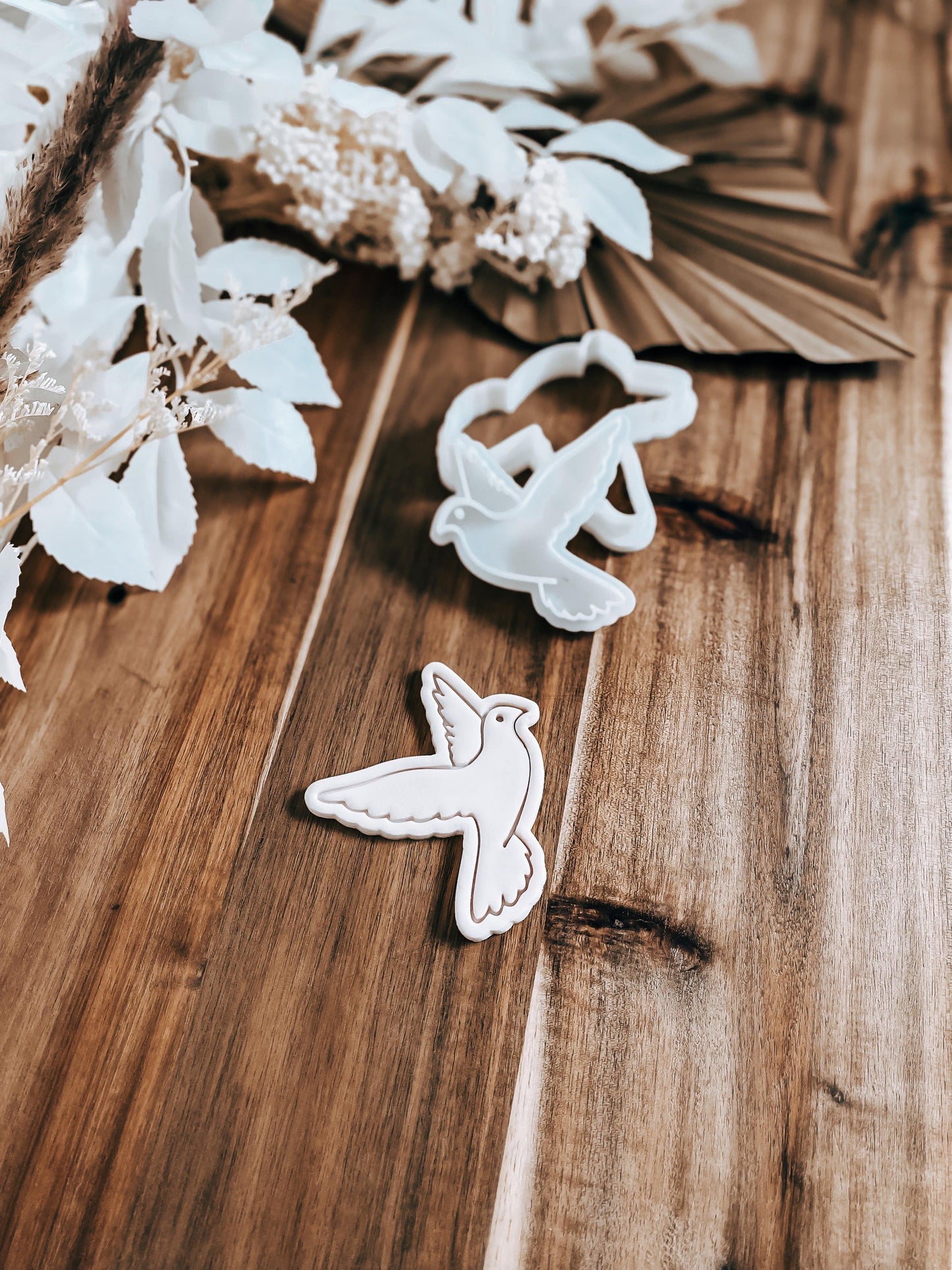Dove - Cookie Stamp and Cutter - Ideal for Fondant & Sugar Cookies
