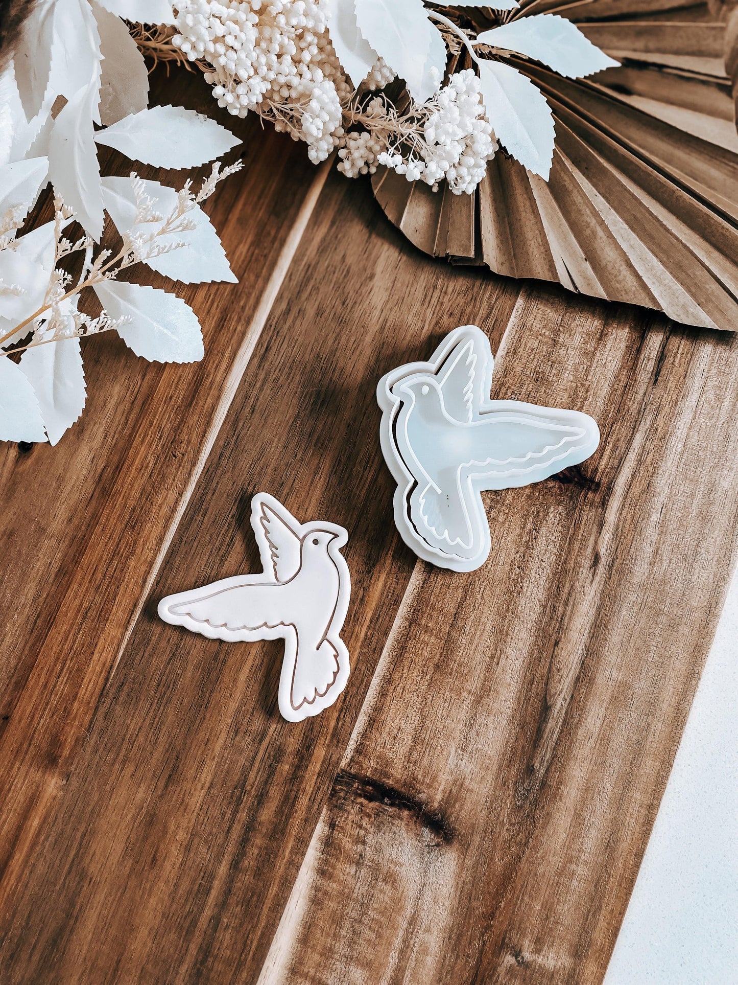 Dove - Cookie Stamp and Cutter - Ideal for Fondant & Sugar Cookies