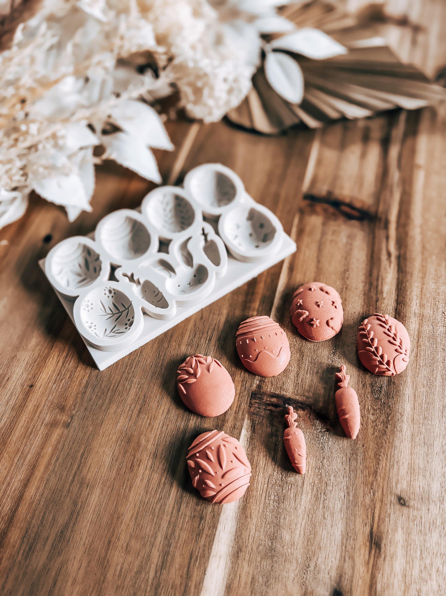 Egg Details - Silicone Mould - Perfect for Fondant, Chocolate, & Cake Decorating
