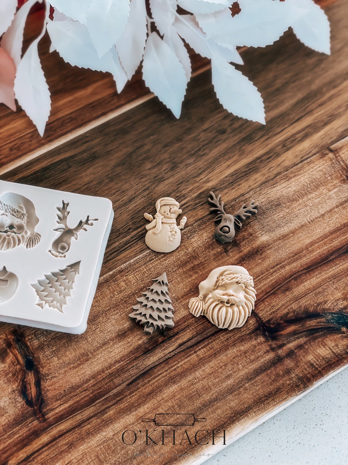 Christmas Set - Silicone Mould - Perfect for Fondant, Chocolate, & Cake Decorating