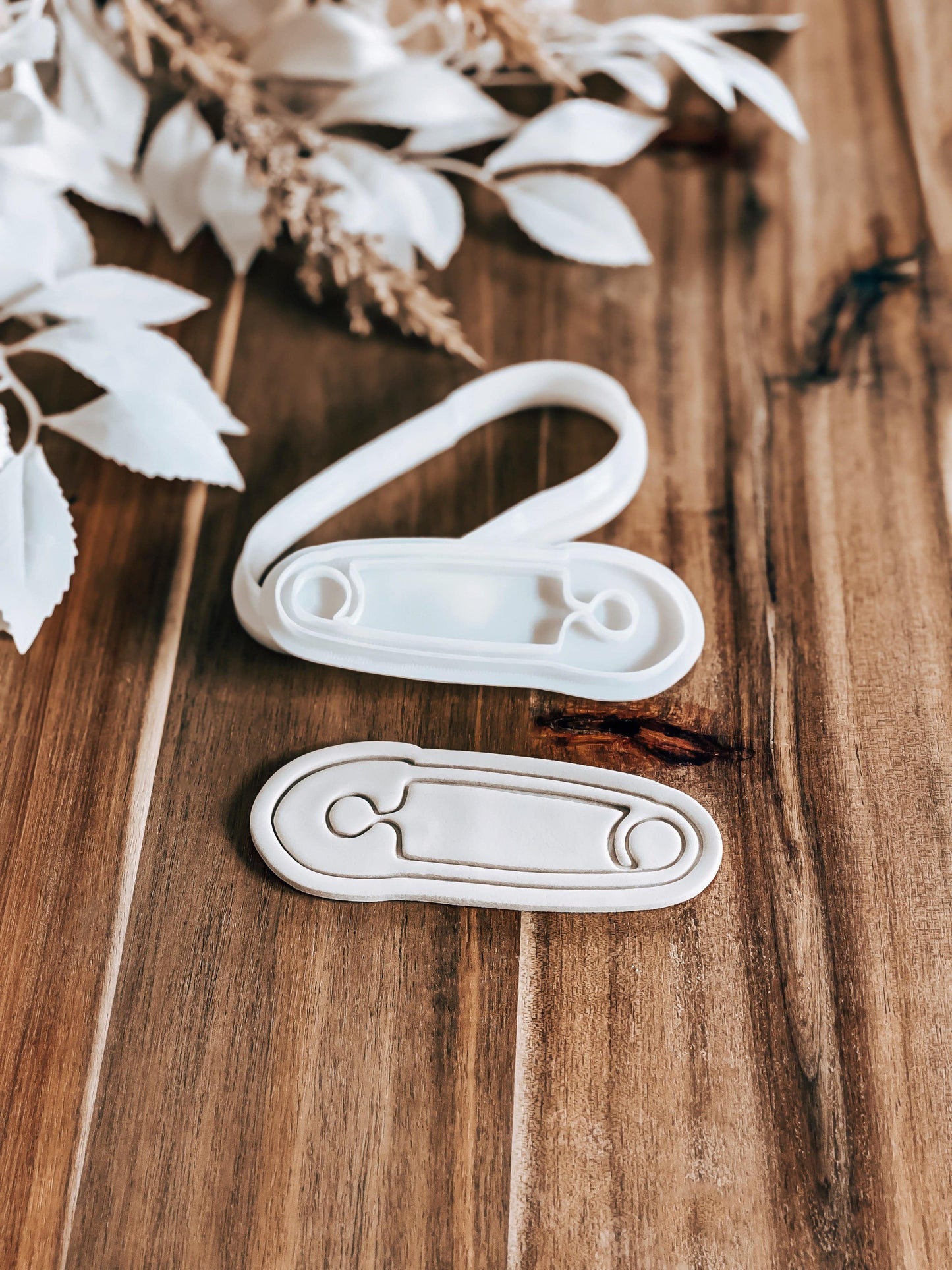 Safety Pin Stamp and Cutter - Perfect for Fondant & Sugar Cookies
