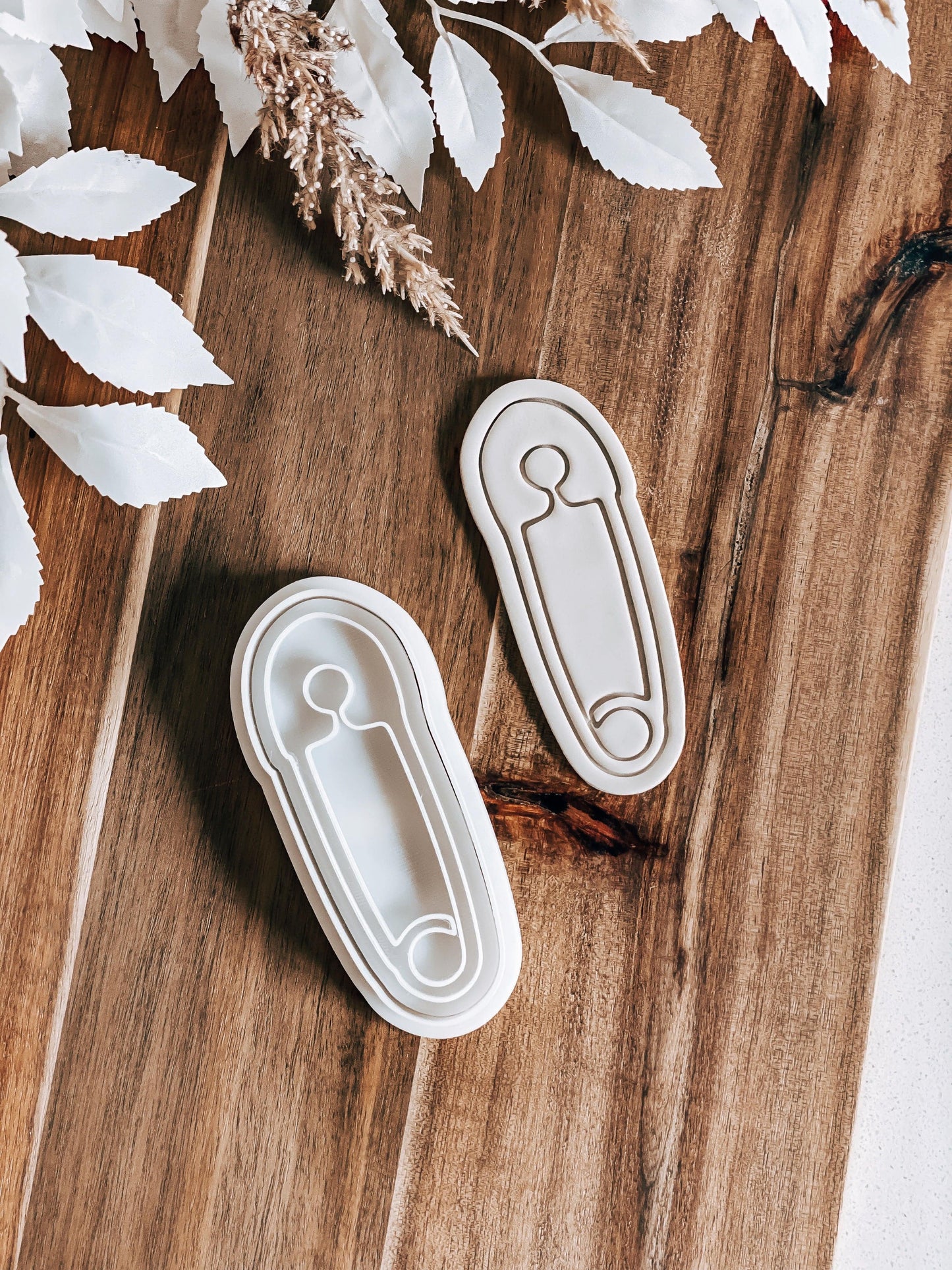 Safety Pin Stamp and Cutter - Perfect for Fondant & Sugar Cookies