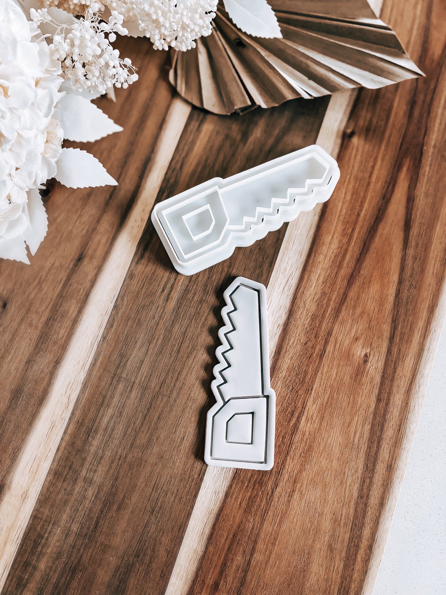 Saw Stamp & Cutter - Perfect for Fondant & Sugar Cookies