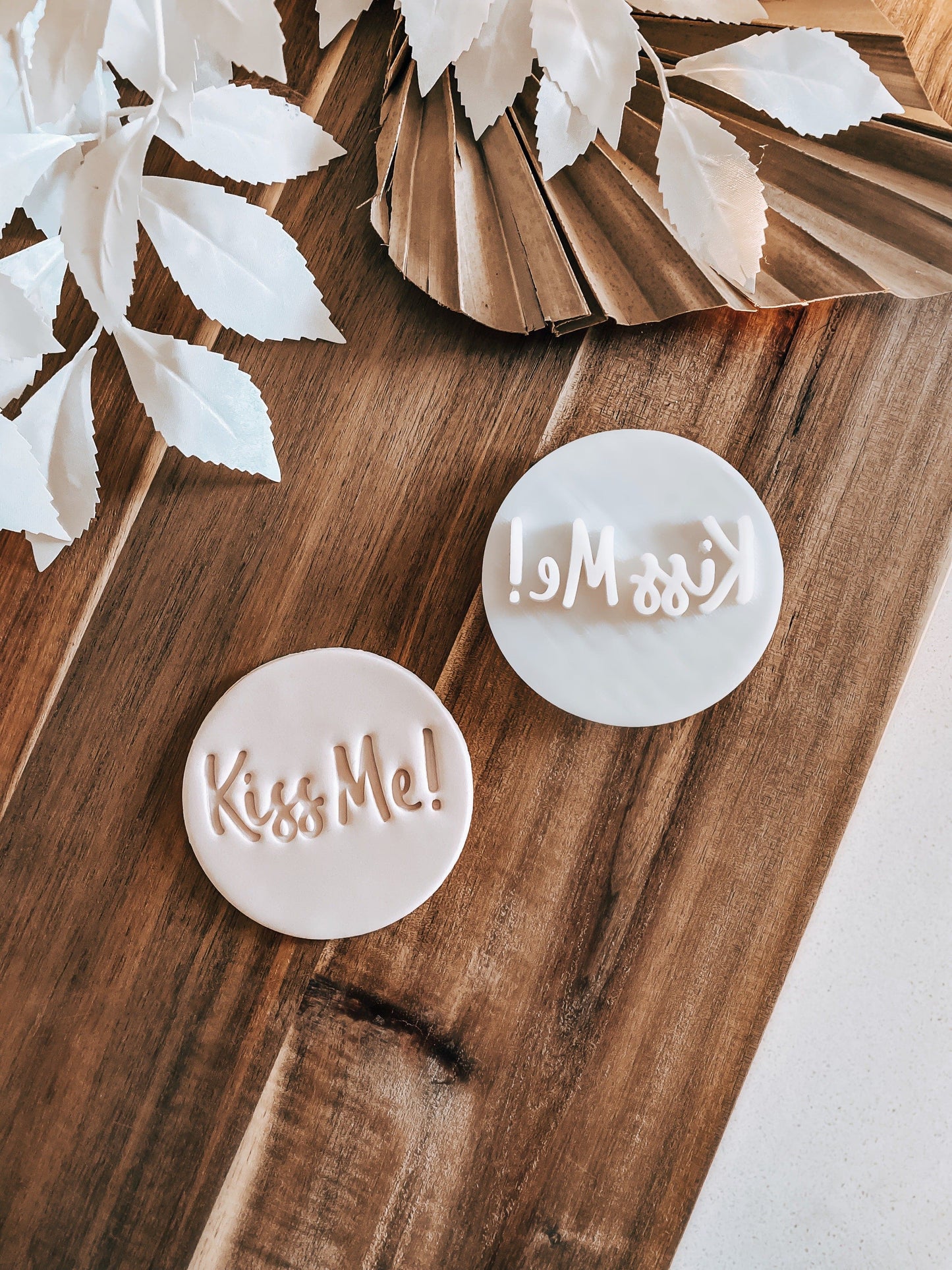 Kiss Me! - Cookie Stamp - Ideal for Fondant & Sugar Cookies