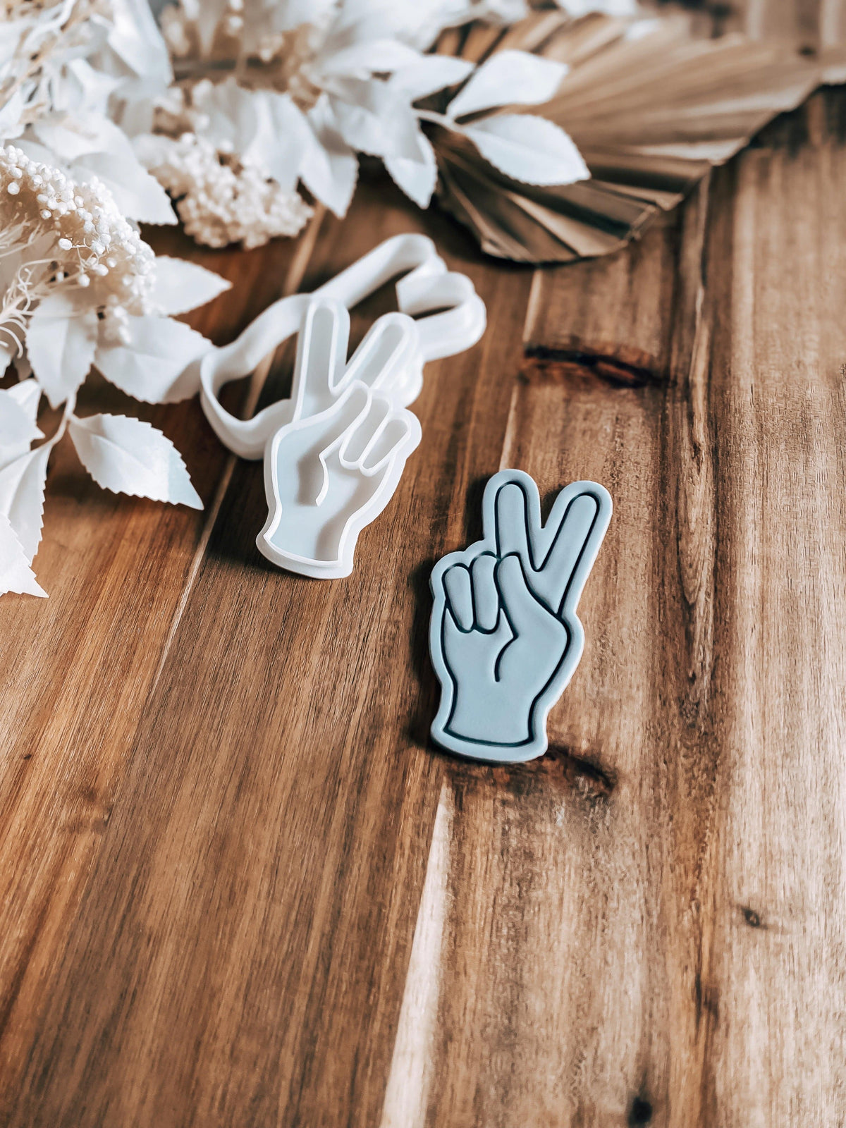 Peace Sign Stamp & Cutter - Perfect for Fondant & Sugar Cookies