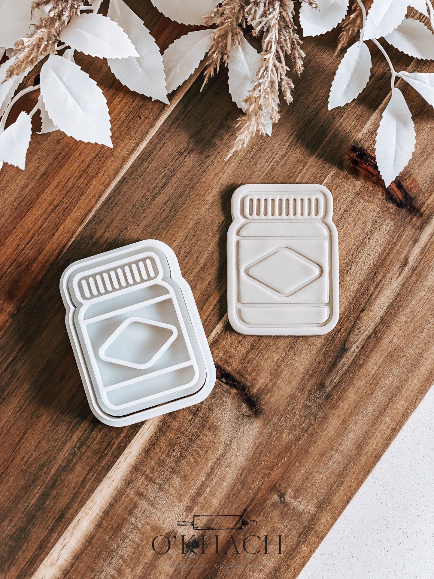 Vegemite Tub Stamp & Cutter - Perfect for Fondant & Sugar Cookies