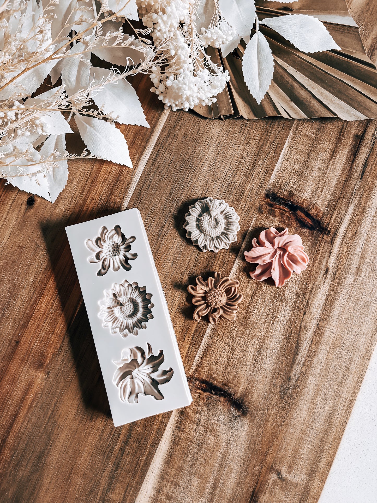 Pollen Flower Silicone Mould - Premium from O'Khach Baking Supplies - Just $12.99! Shop now at O'Khach Baking Supplies
