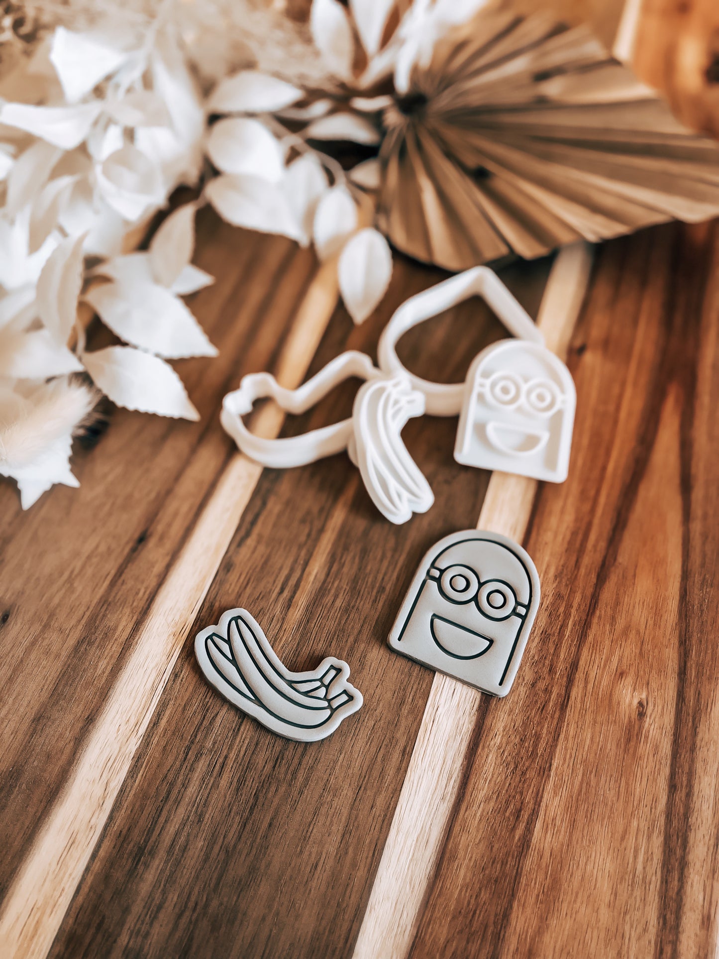 Mini Banana Stamp & Cutter - Perfect for Fondant & Sugar Cookies