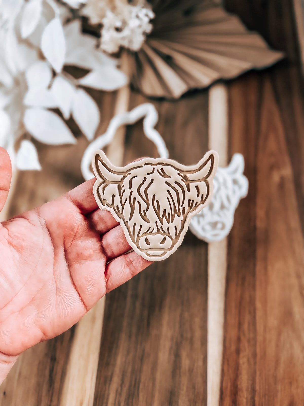 Highland Cow Cookie Stamp and Cutter - Perfect for Fondant & Sugar Cookies