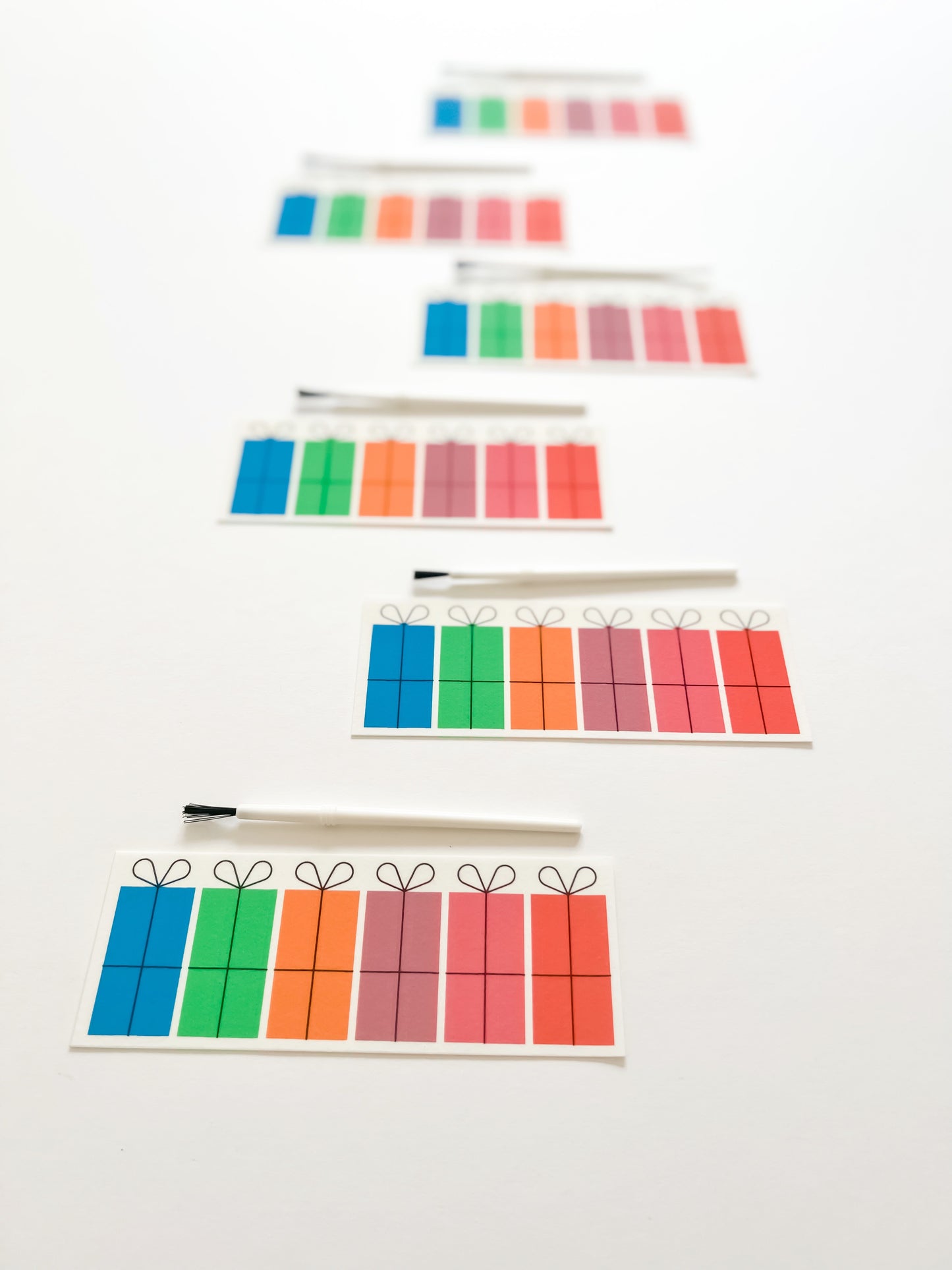 PRESENTS Edible Paint Palettes – PYO Cookie Decorating Kits