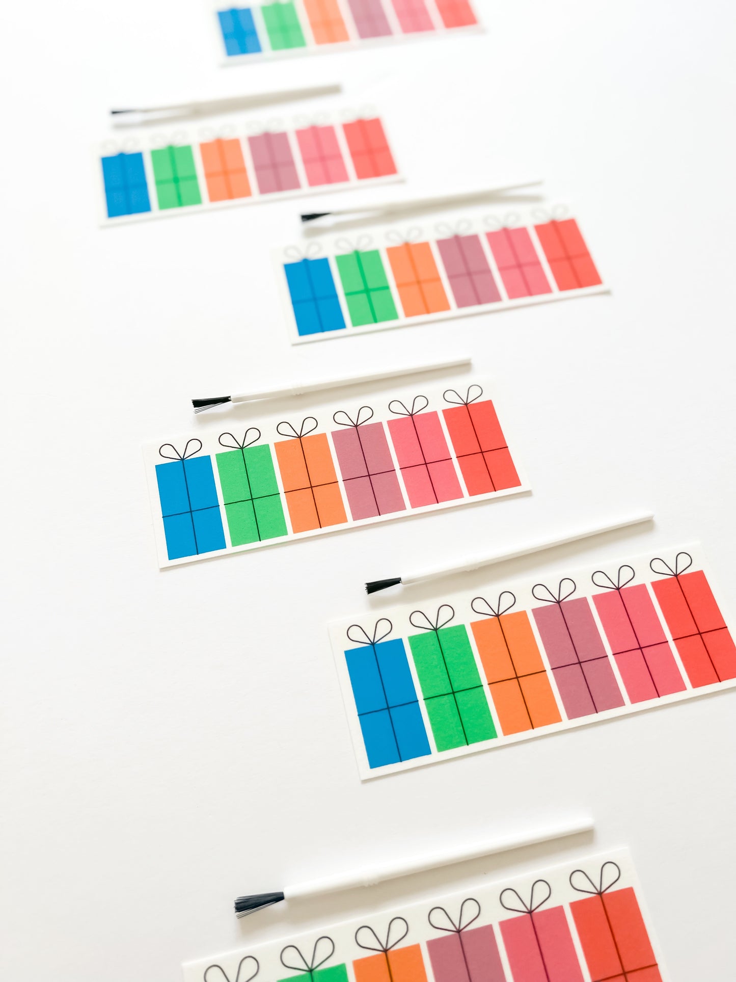 PRESENTS Edible Paint Palettes – PYO Cookie Decorating Kits