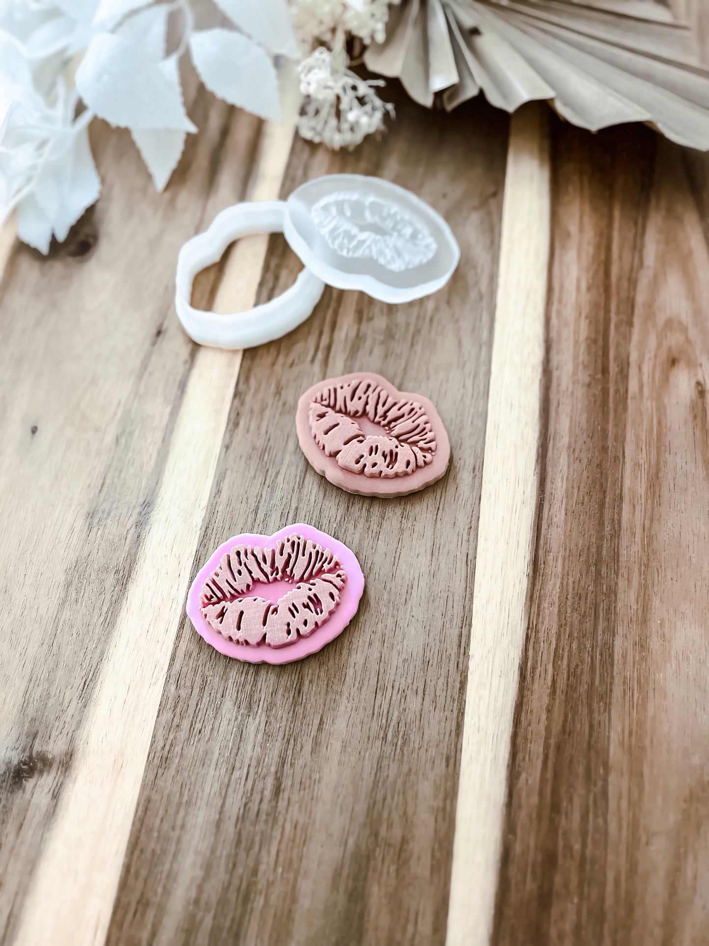 Mini Lips - Cookie Stamp & Cutter - Ideal for Fondant & Sugar Cookies