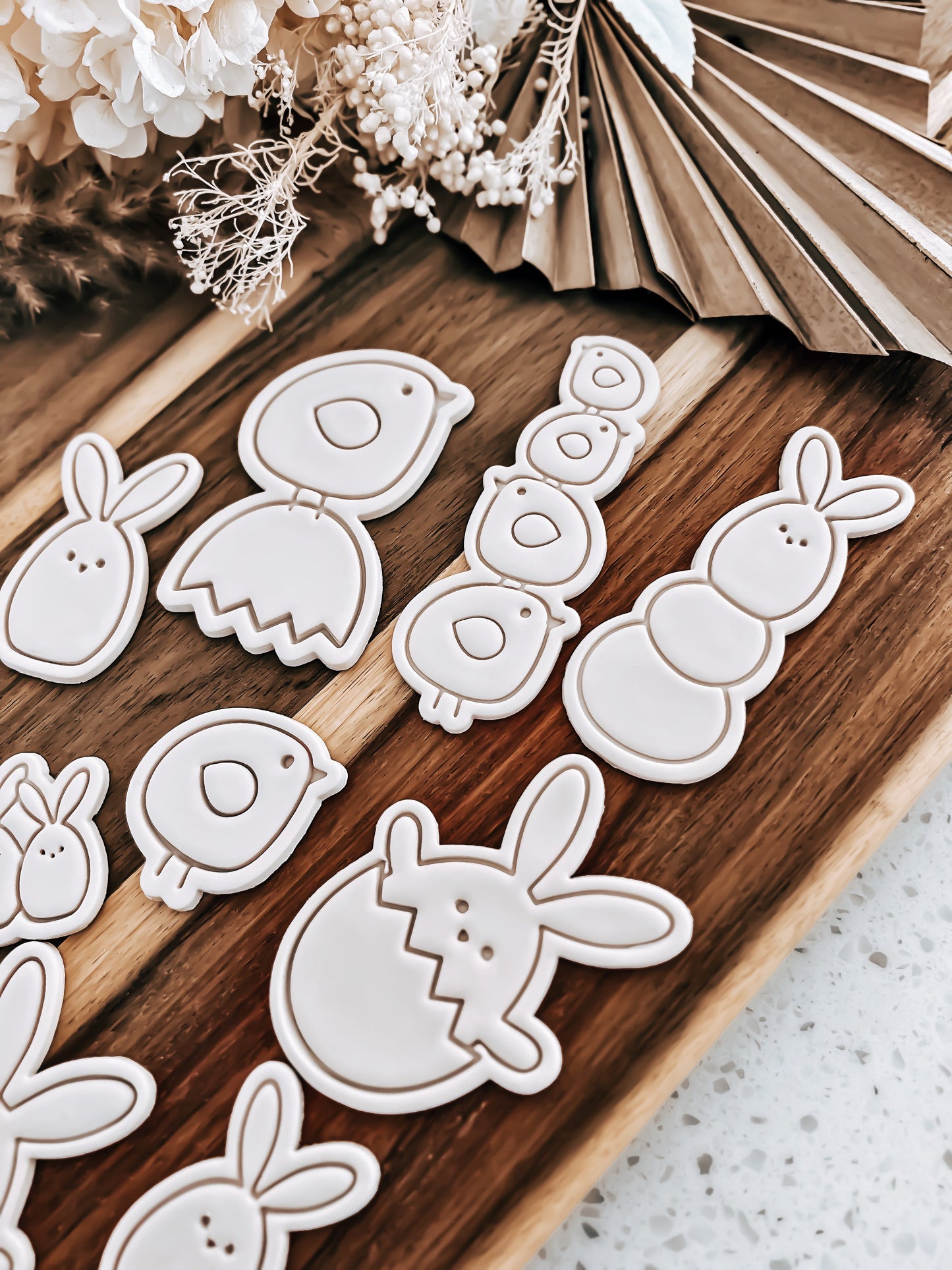 Little Egg Bunny On Eggs - Cookie Stamp & Cutter - Ideal for Fondant & Sugar Cookies