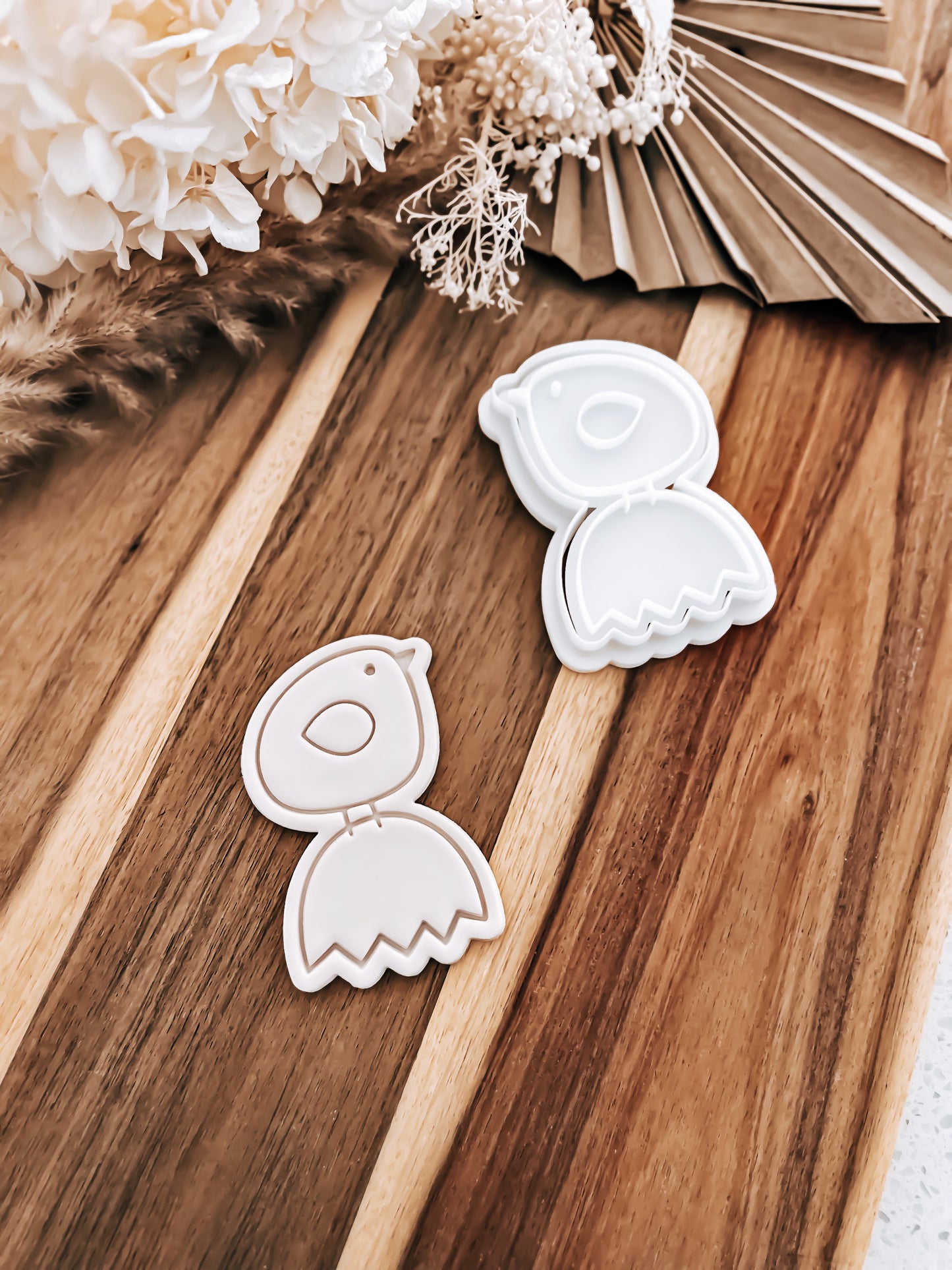 Hatching Little Chick - Cookie Stamp & Cutter - Ideal for Fondant & Sugar Cookies