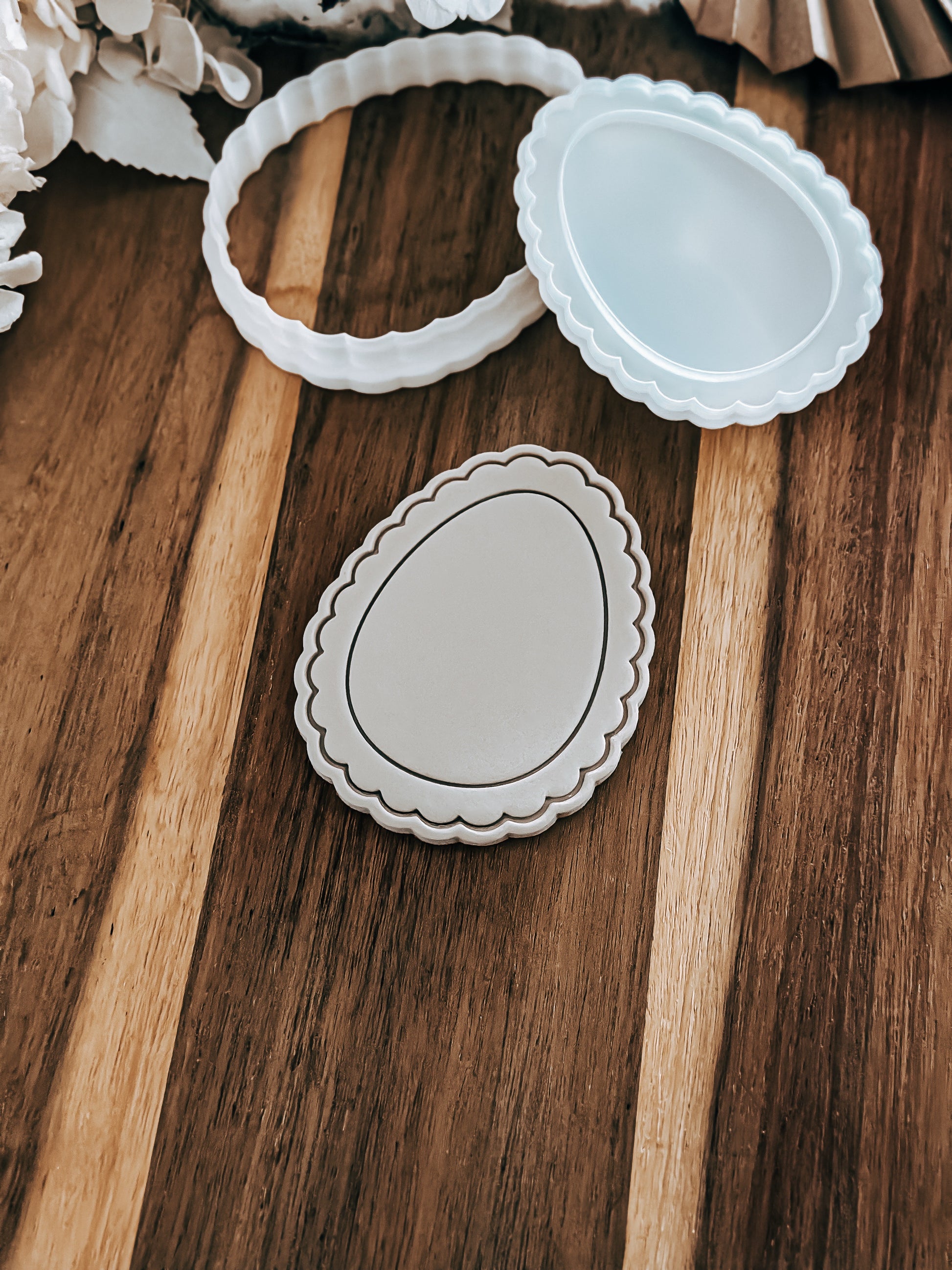 Scalloped Egg (Frame) - Cookie Stamp and Cutter - Ideal for Fondant & Sugar Cookies