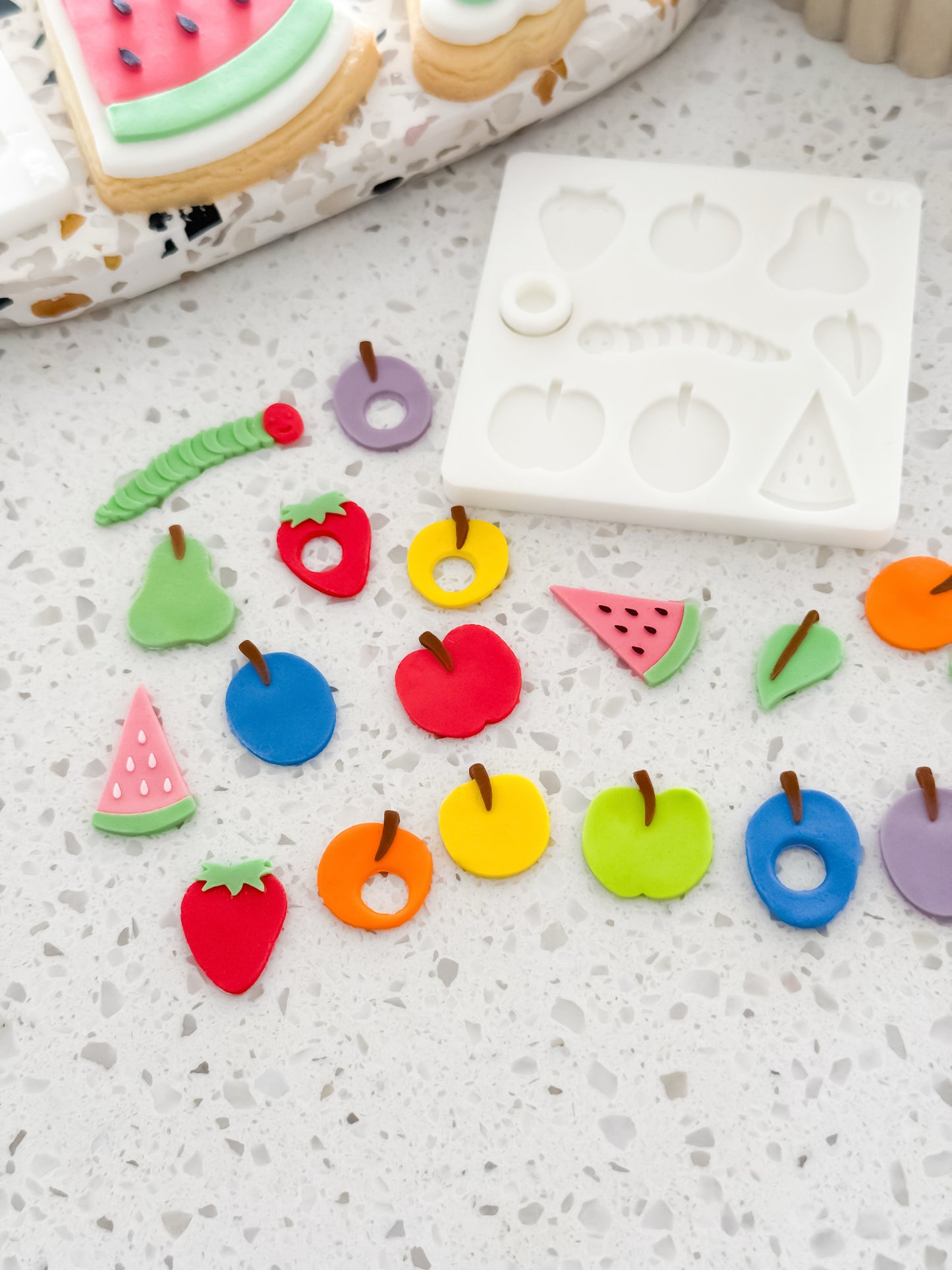 Caterpillar Finger Mould – Mini Fondant Detail Tool