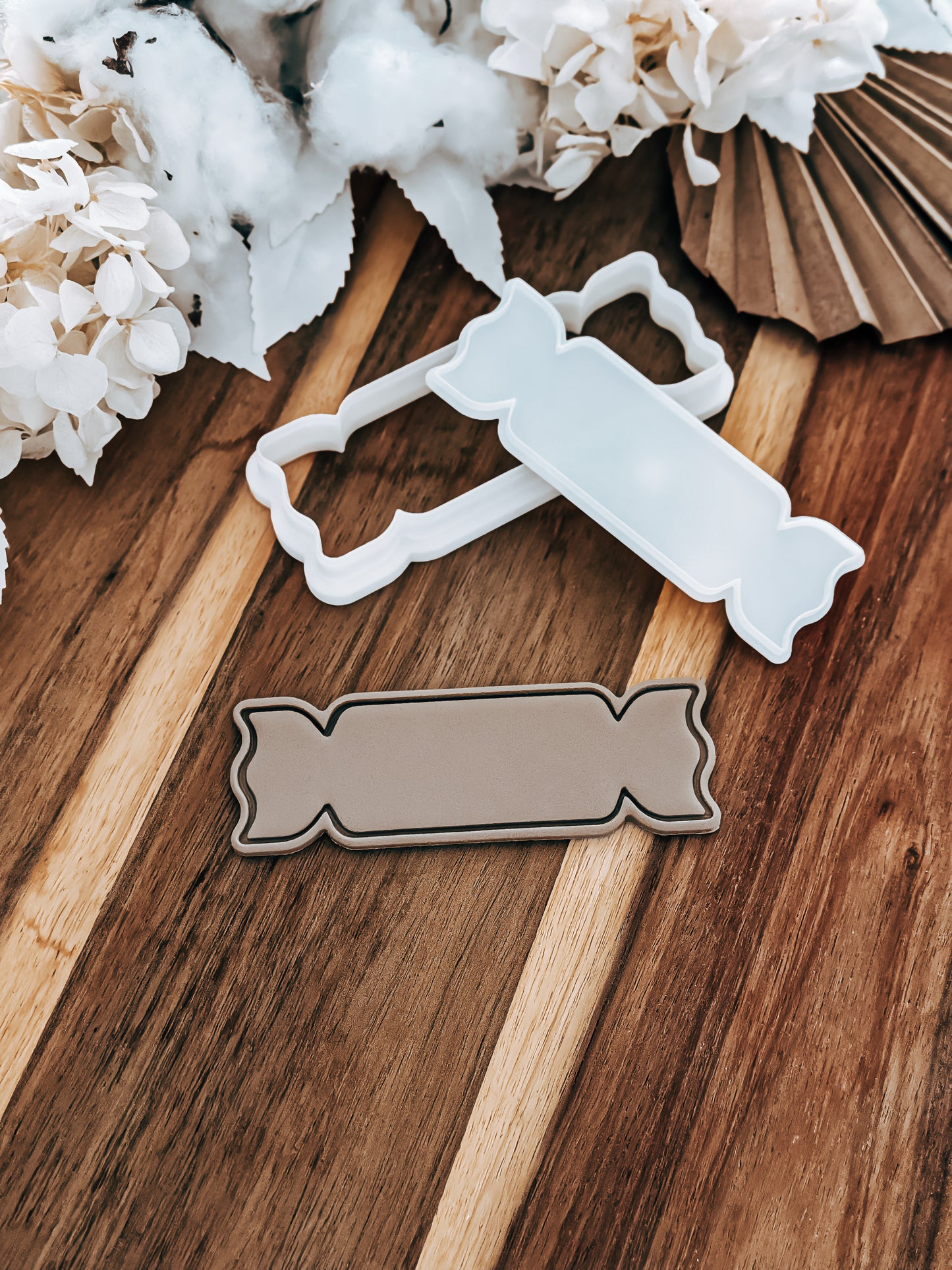 Bon Bon (Christmas Cracker) - Cookie Stamp and Cutter - Ideal for Fondant & Sugar Cookies