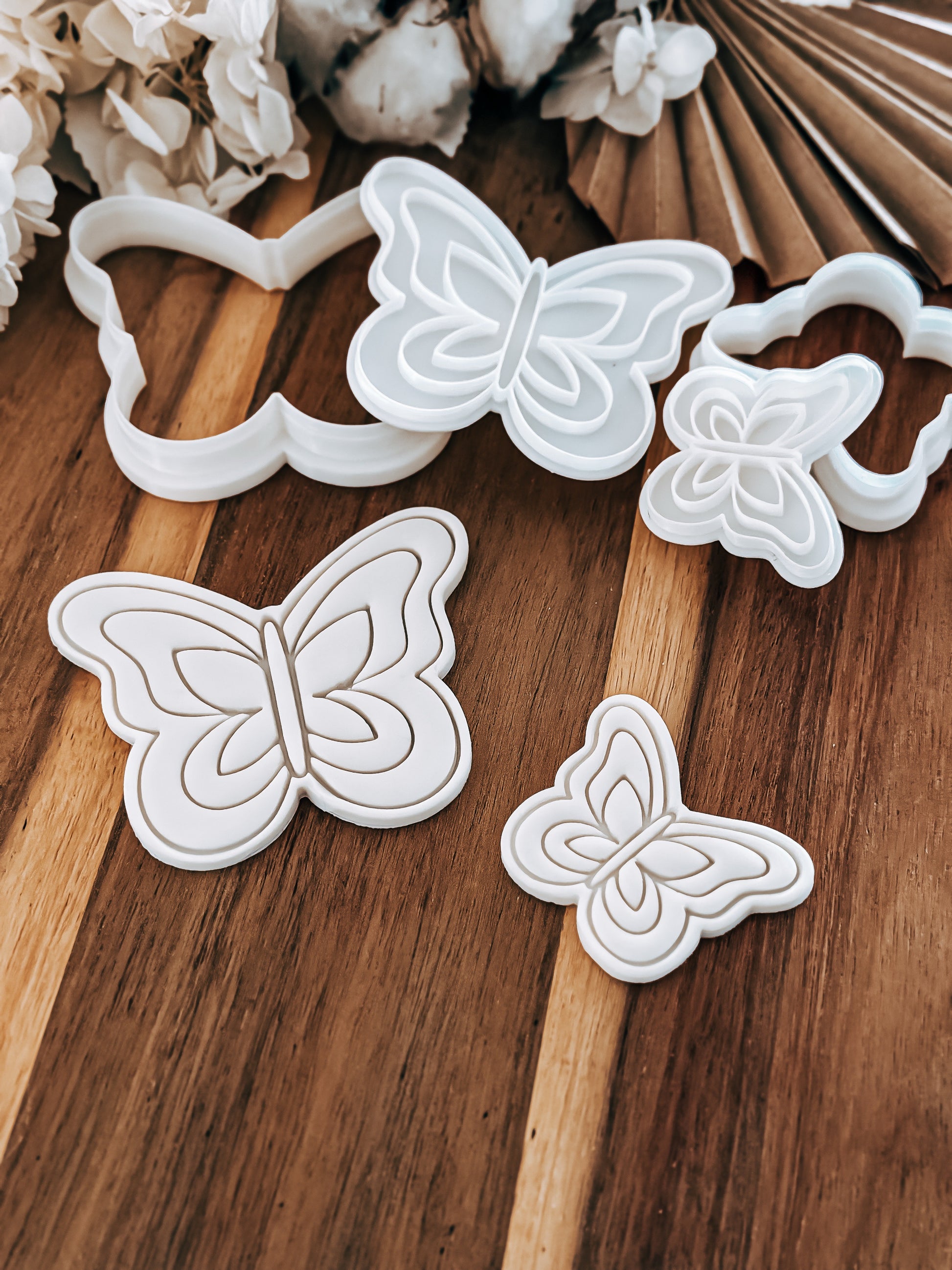 Mini Blossom Butterfly Stamp & Cutter - Perfect for Fondant & Sugar Cookies
