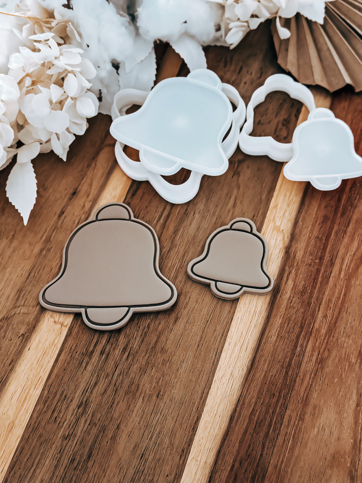 Simple Bell - Cookie Stamp and Cutter - Ideal for Fondant & Sugar Cookies