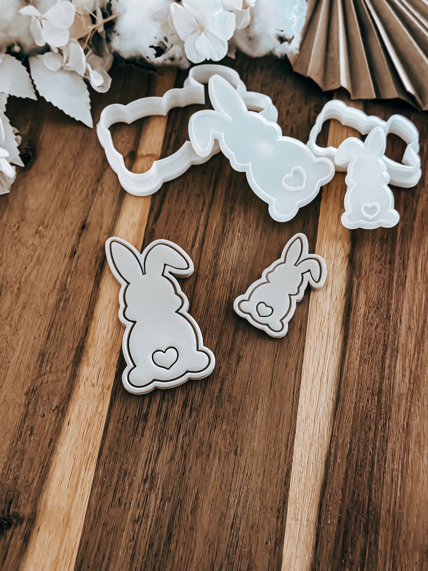 Bunny Behind (One Ear Down) - Cookie Stamp and Cutter - Ideal for Fondant & Sugar Cookies