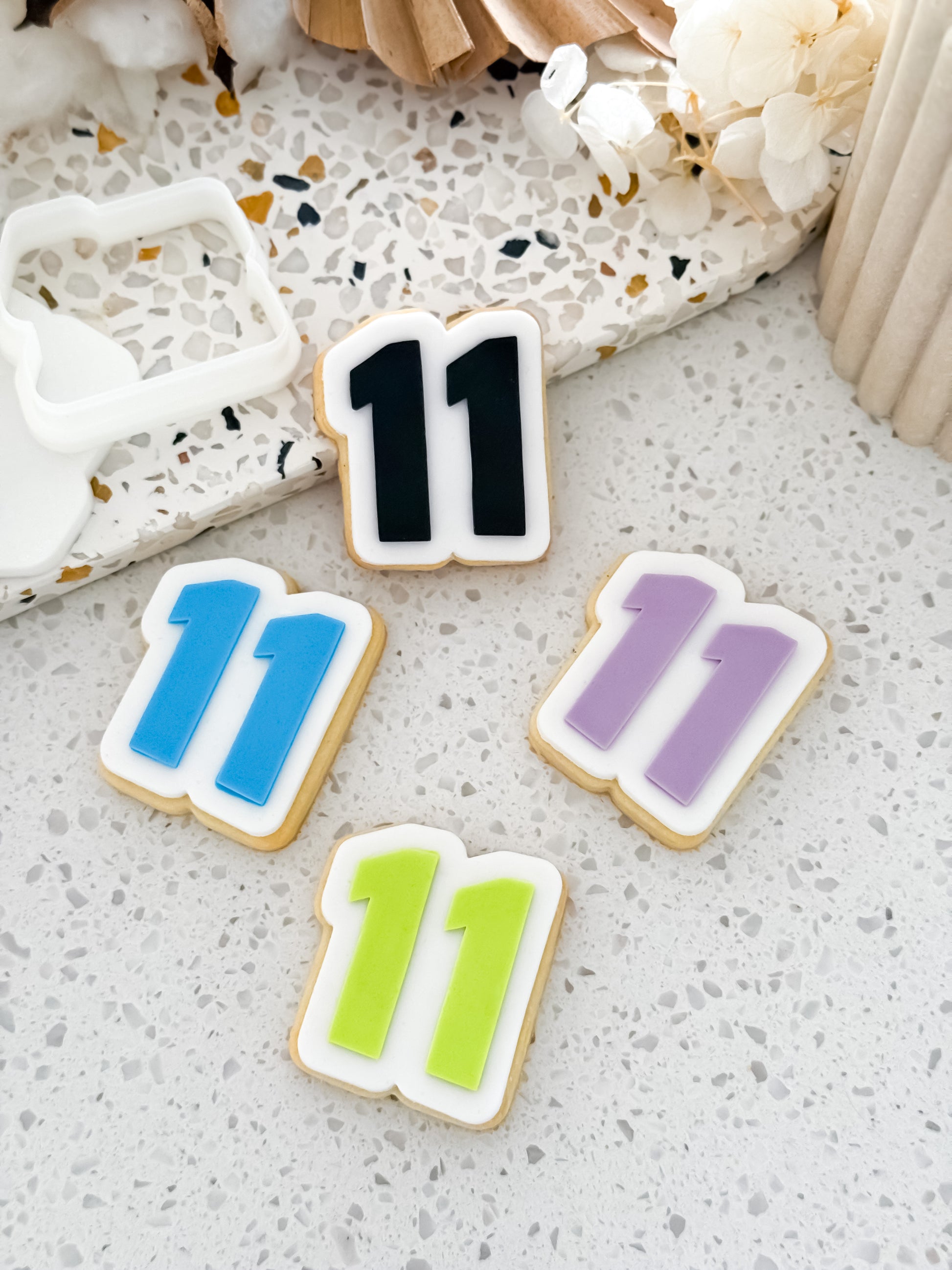 Mini Number Plaque Stamp & Cutter - Perfect for Fondant & Sugar Cookies