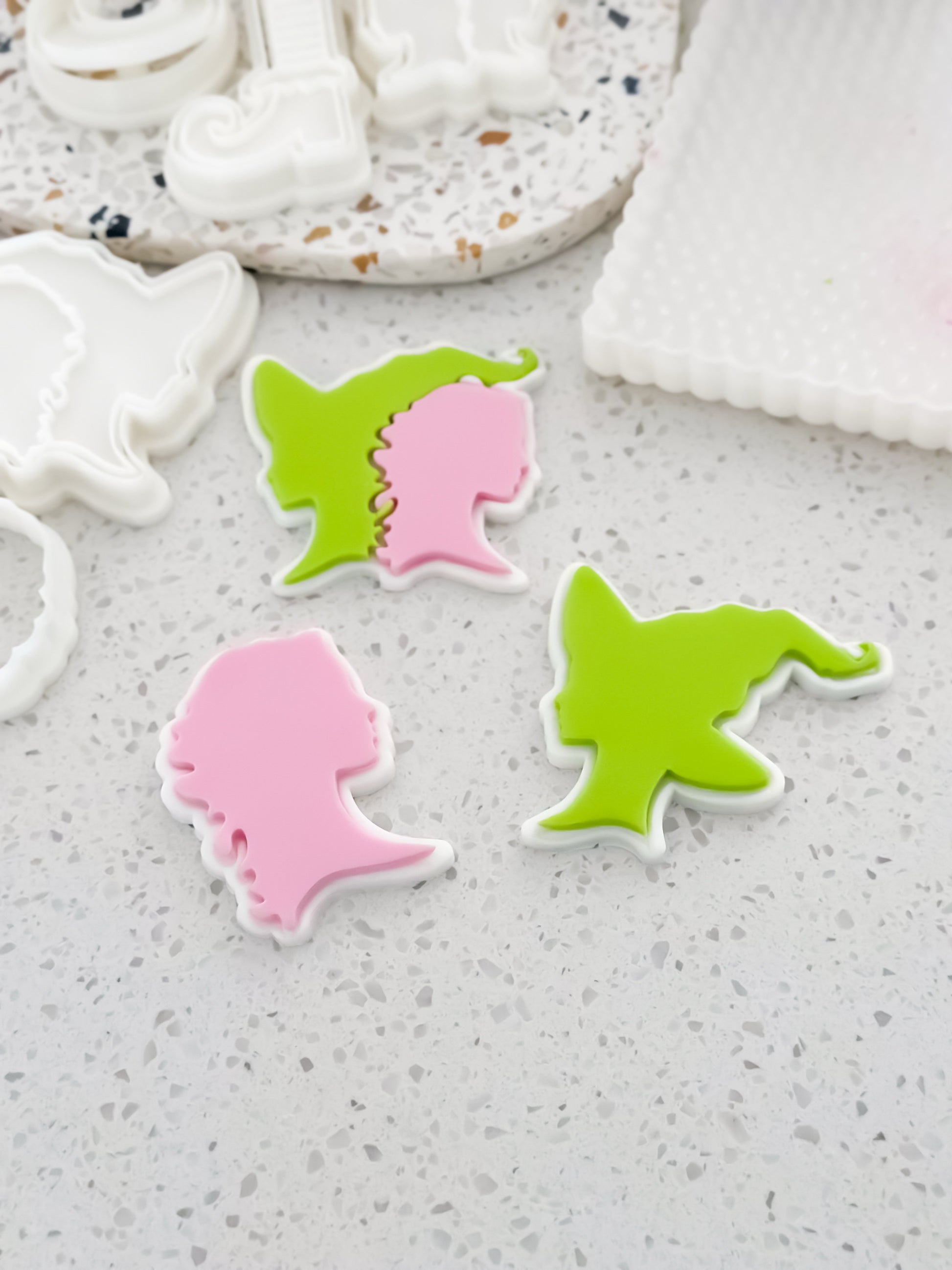 Elphaba Outline (Wicked) - Cookie Stamp and Cutter - Ideal for Fondant & Sugar Cookies