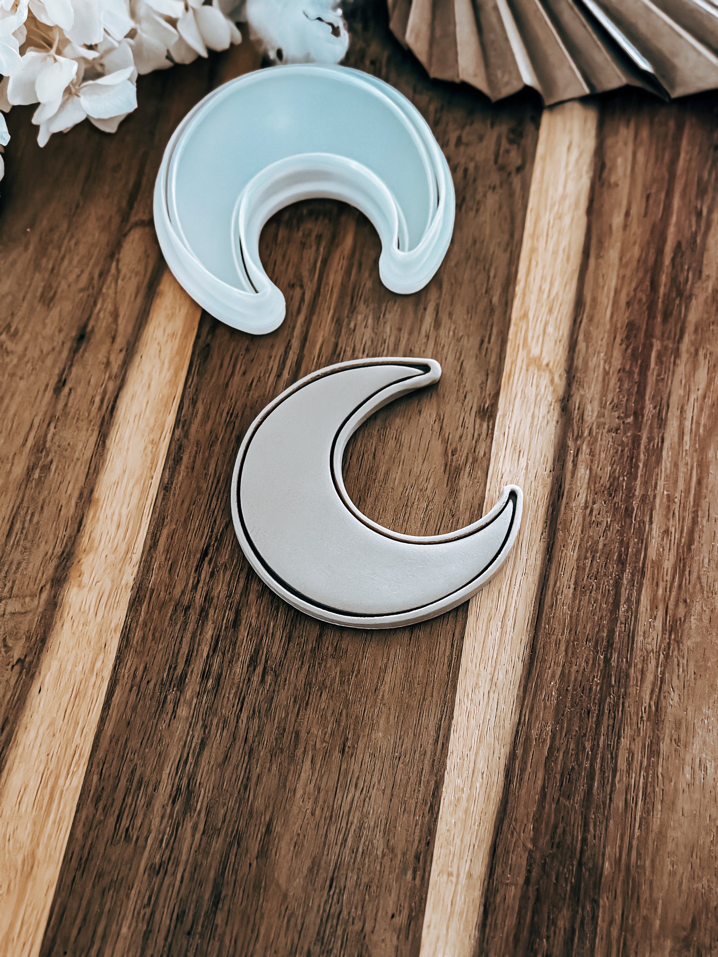 Half Moon (Wicked) - Cookie Stamp and Cutter - Ideal for Fondant & Sugar Cookies