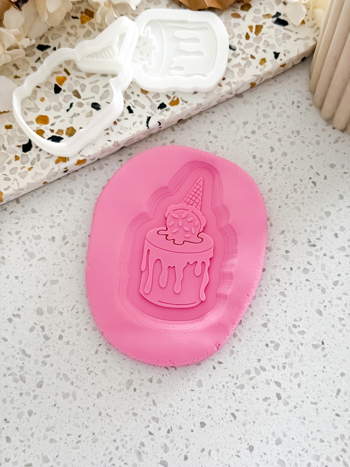 Ice Cream Cake Stamp & Cutter - Perfect for Fondant & Sugar Cookies