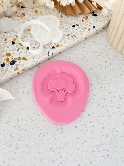 Mini Broccoli Cookie Stamp & Cutter - Perfect for Fondant & Sugar Cookies