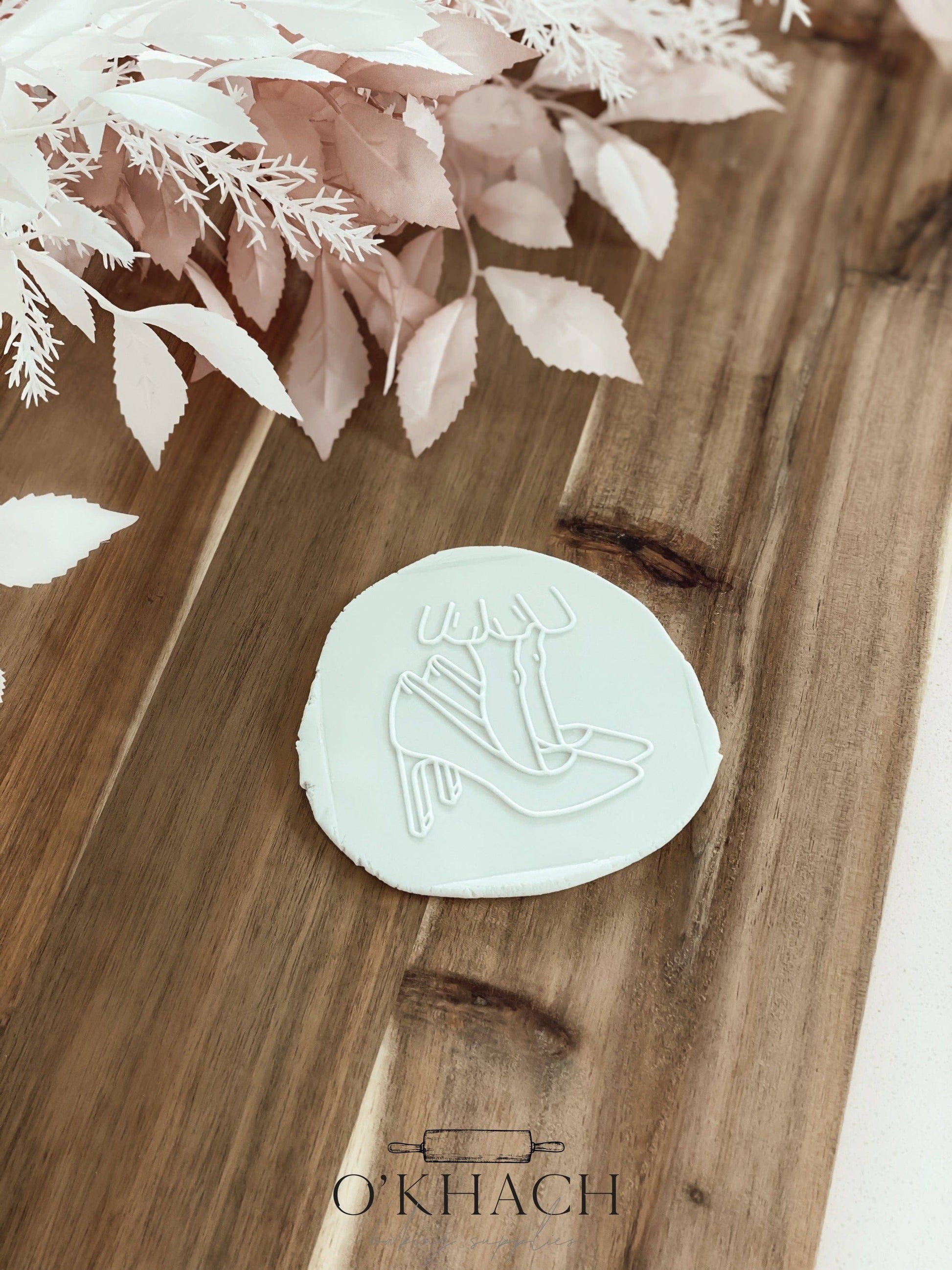 Mummy's Shoes 'UP' Stamp & Cutter - Perfect for Fondant & Sugar Cookies