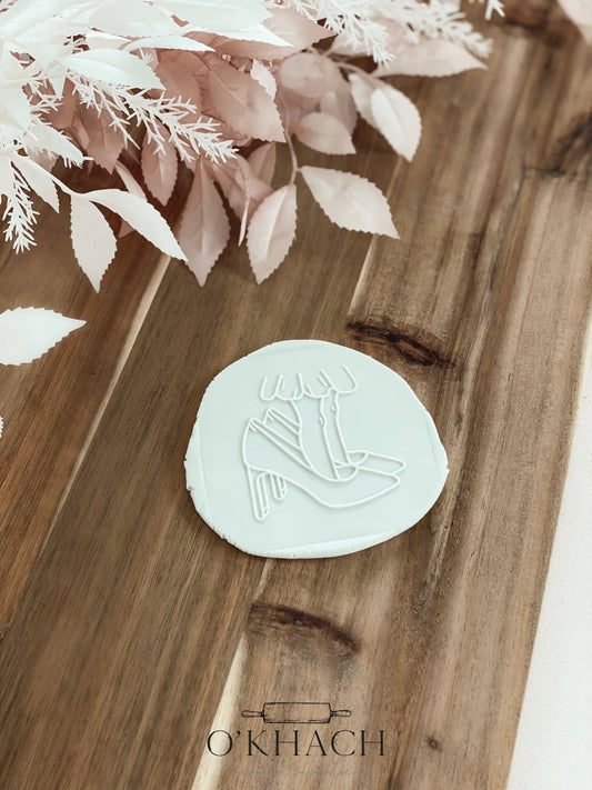 Mummy's Shoes 'UP' Stamp & Cutter - Perfect for Fondant & Sugar Cookies