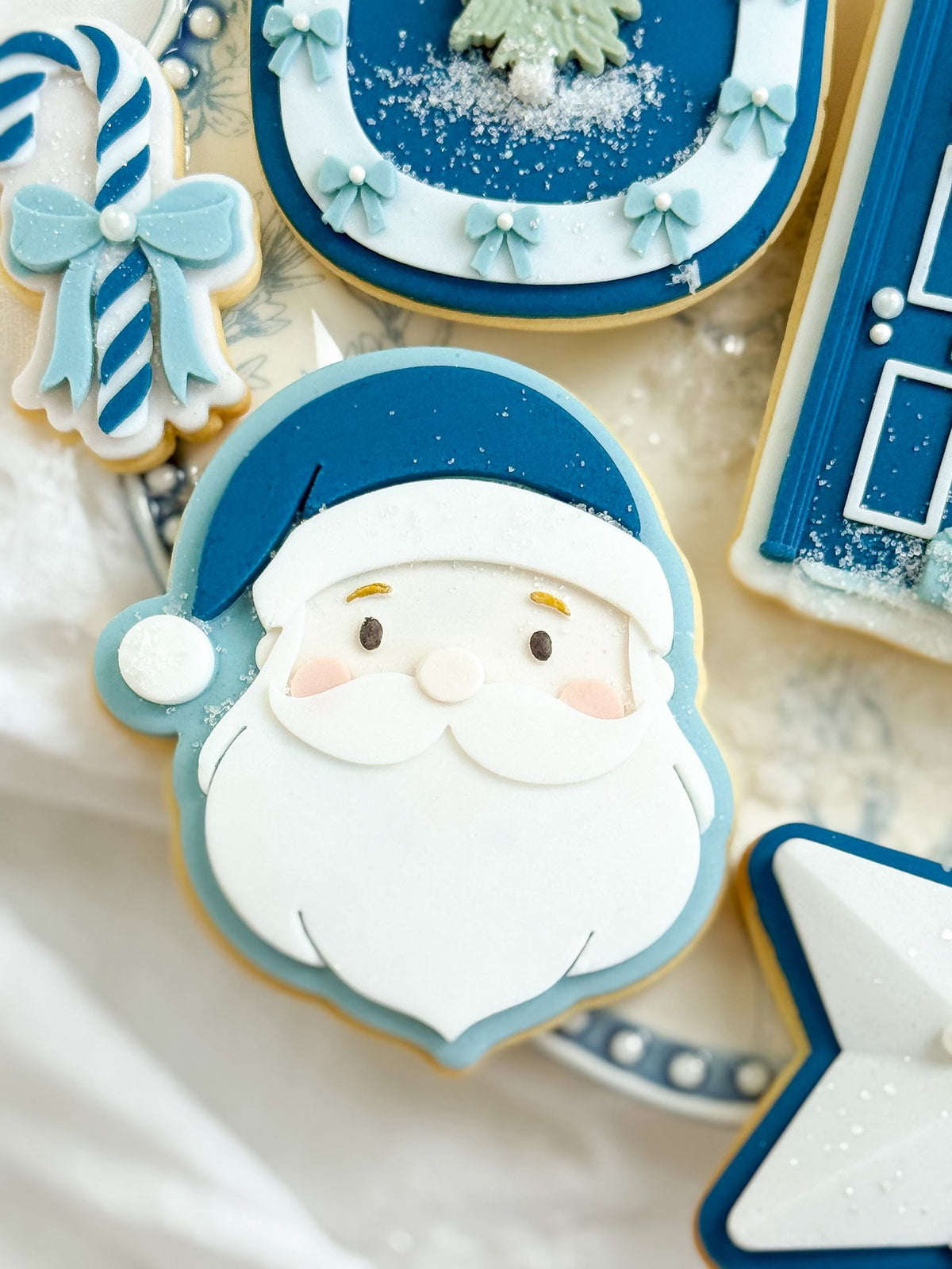 Gingerbread man fondant cookie