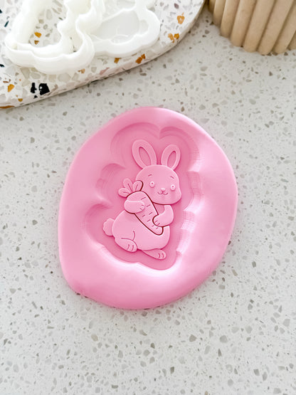 Sunny Bunny (Holding Carrot) Stamp & Cutter - Perfect for Fondant & Sugar Cookies
